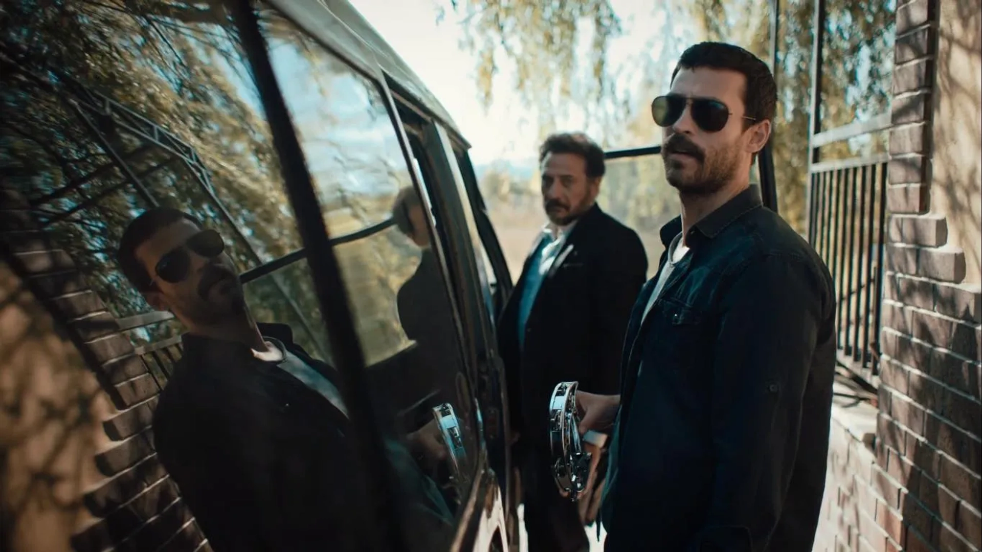 Yigit Özsener and Ekin Koç in The Steppe (2018)