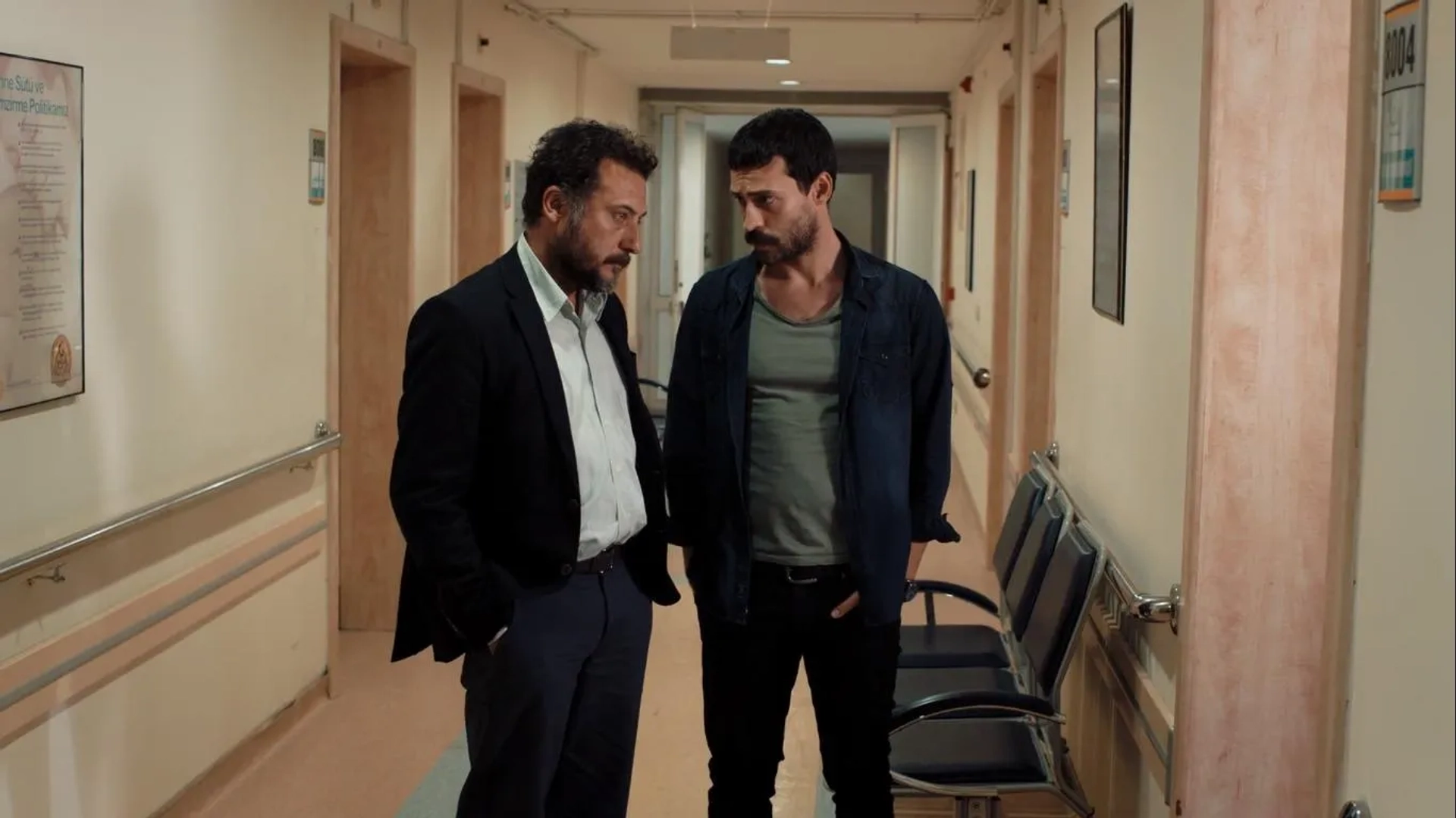 Yigit Özsener and Ekin Koç in The Steppe (2018)