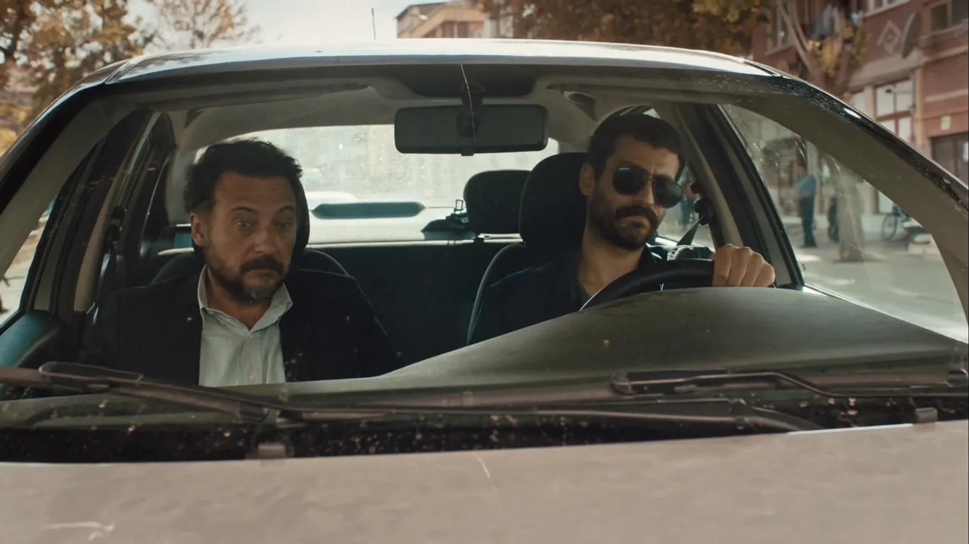 Yigit Özsener and Ekin Koç in The Steppe (2018)