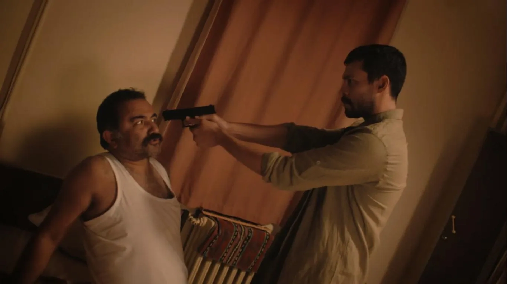 Sinan Demirer and Ekin Koç in The Steppe (2018)