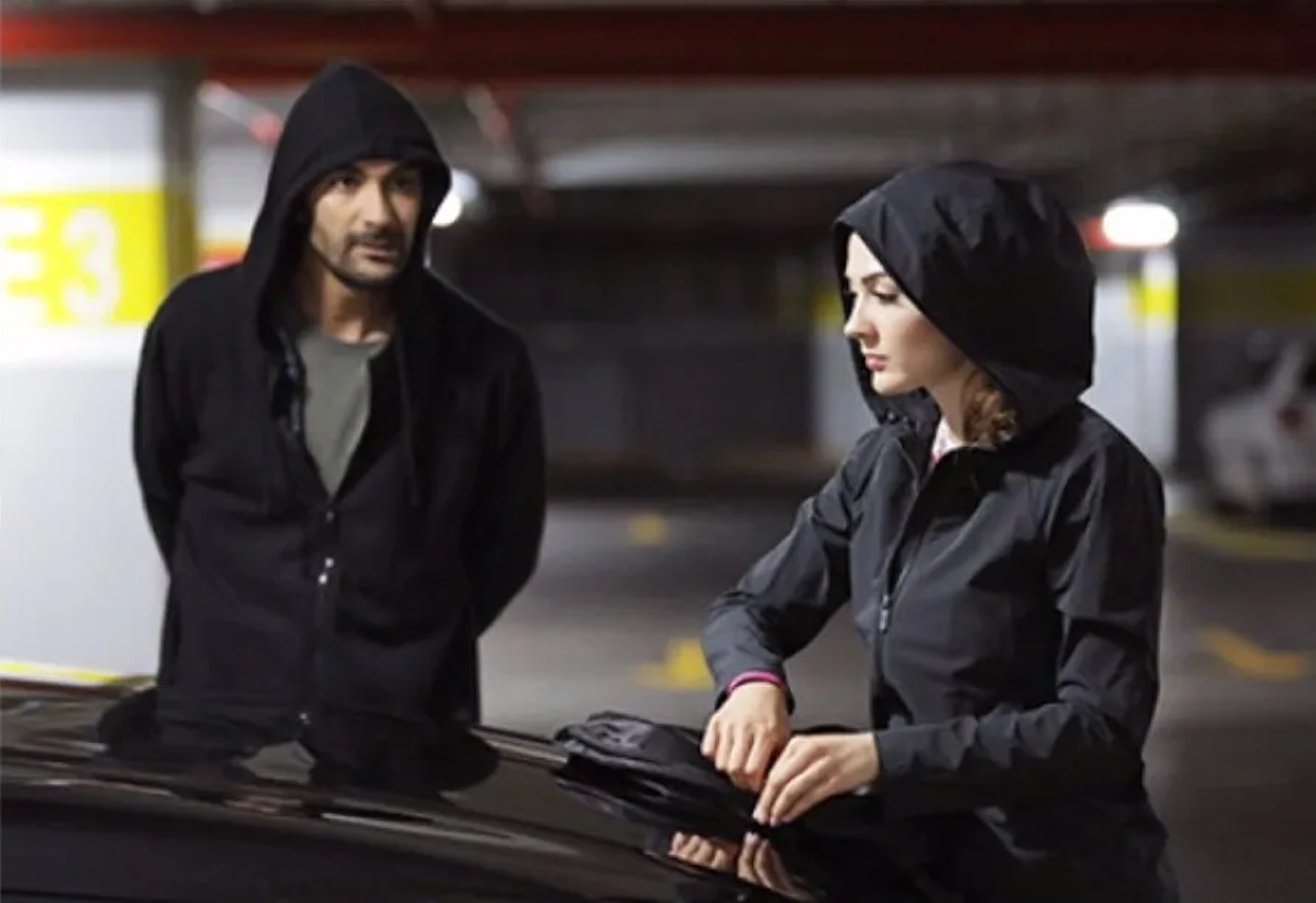 Burcu Özberk and Mehmet Korhan Firat in Love, Reason, Get Even (2021)