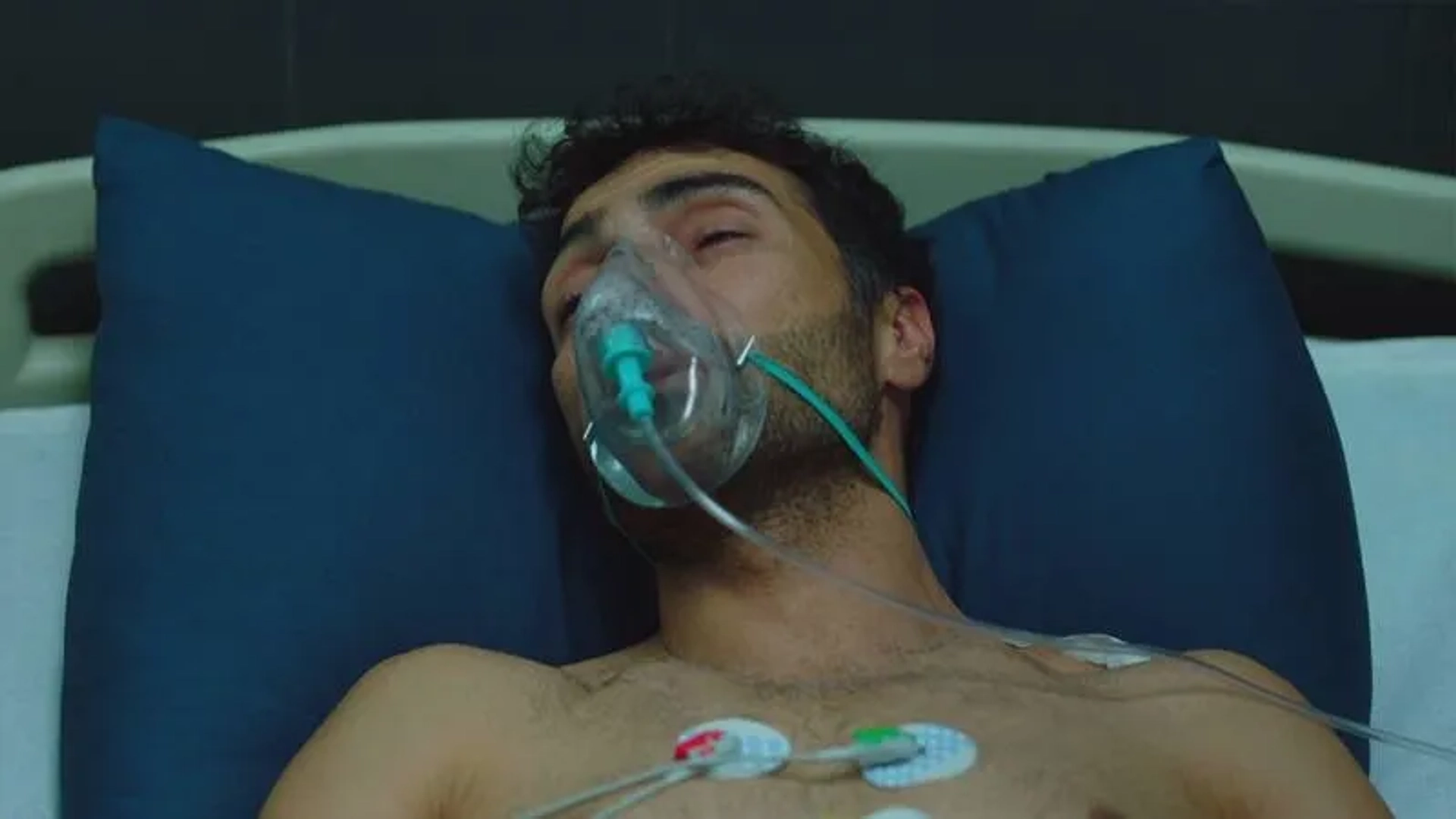 Mustafa Yildiran in Azize (2019)