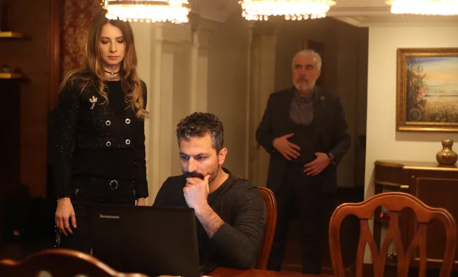 Ugur Yücel and Tuba Ünsal in Insider (2016)