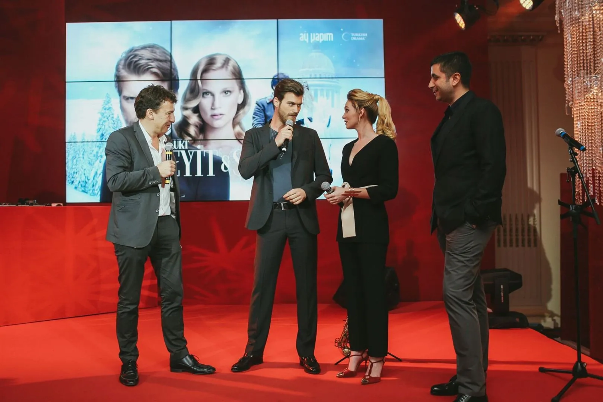 Kerem Çatay, Kivanç Tatlitug, and Farah Zeynep Abdullah in Kurt Seyit & Sura (2014)