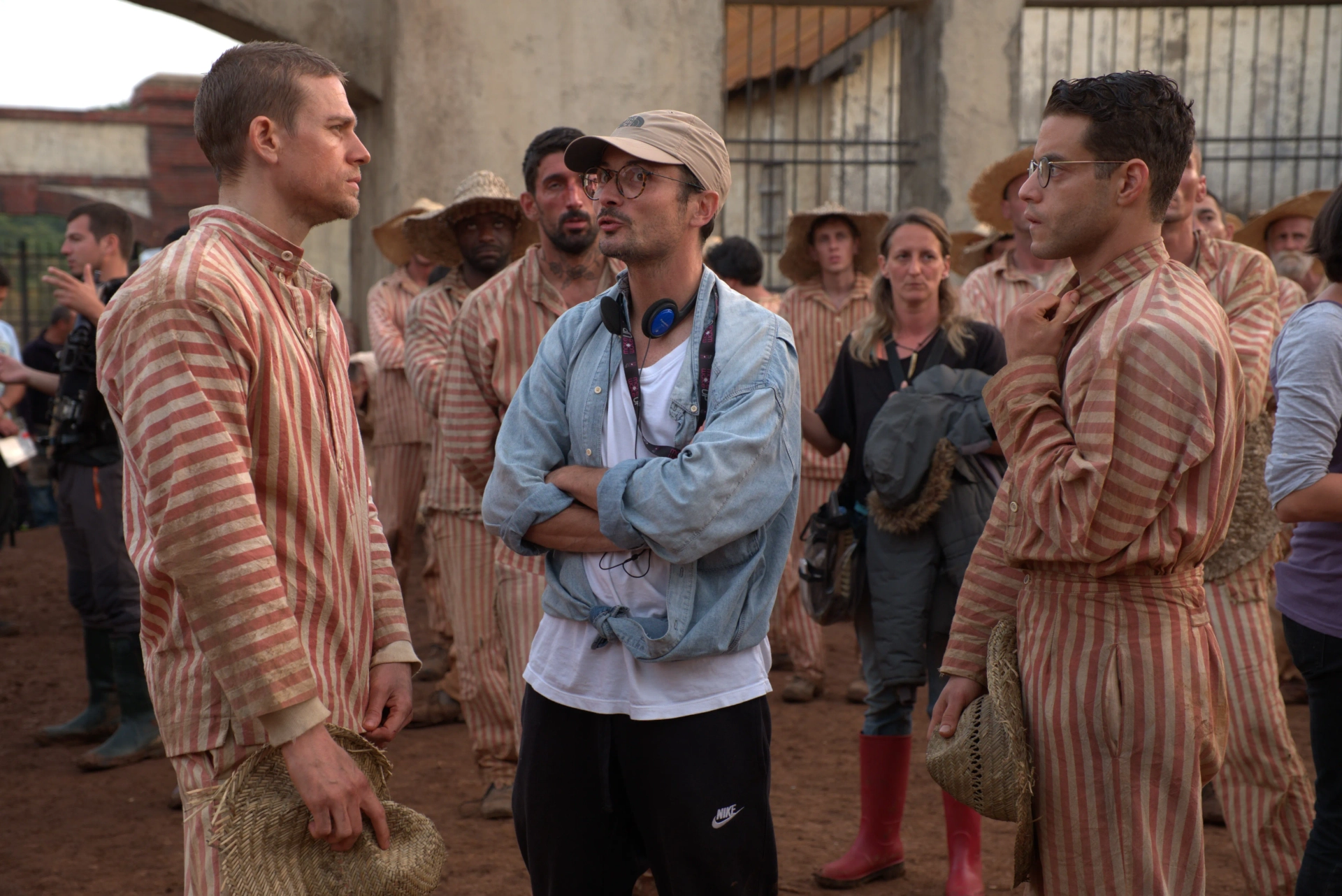 Charlie Hunnam, Rami Malek, and Michael Noer in Papillon (2017)