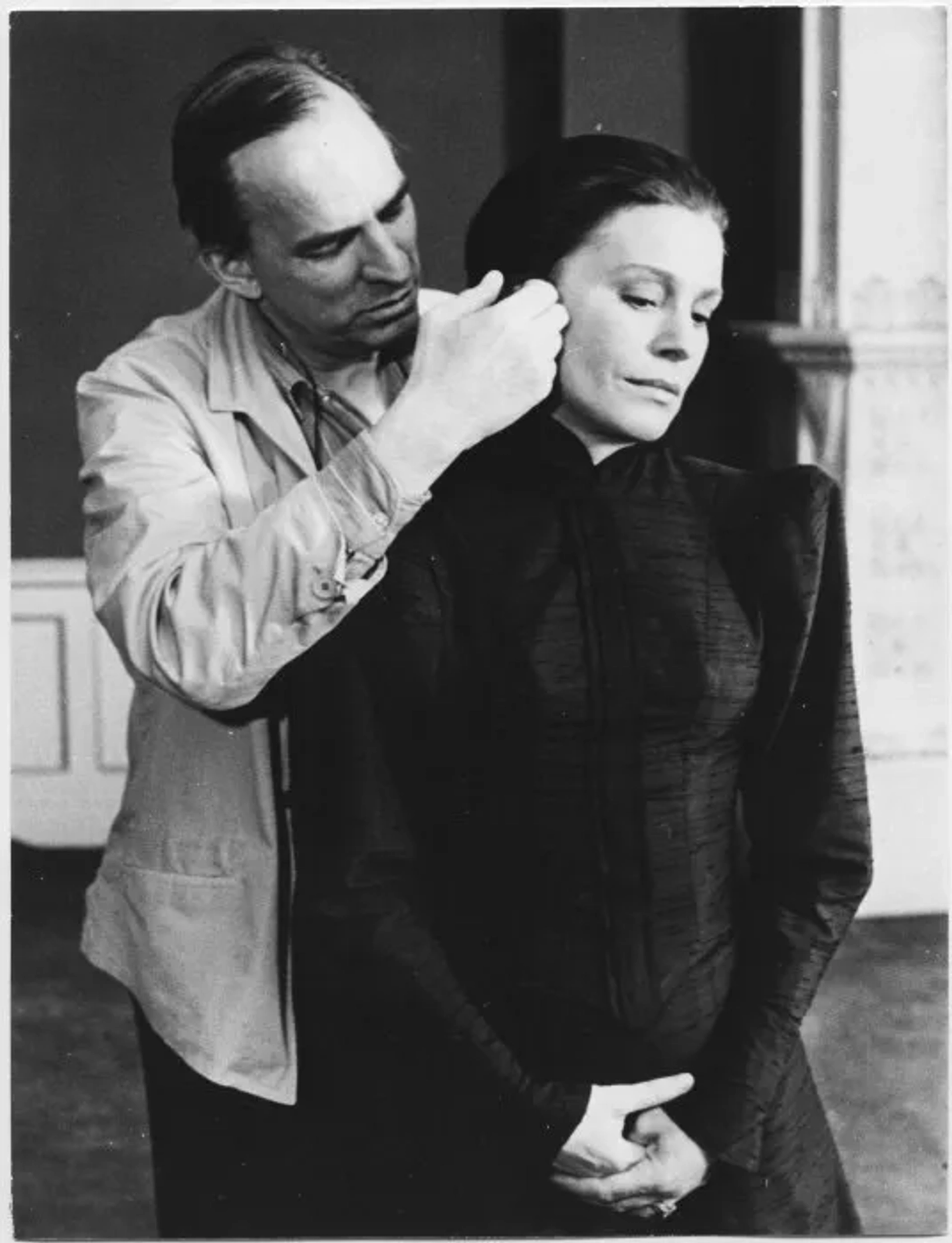 Ingmar Bergman and Ingrid Thulin in Cries & Whispers (1972)