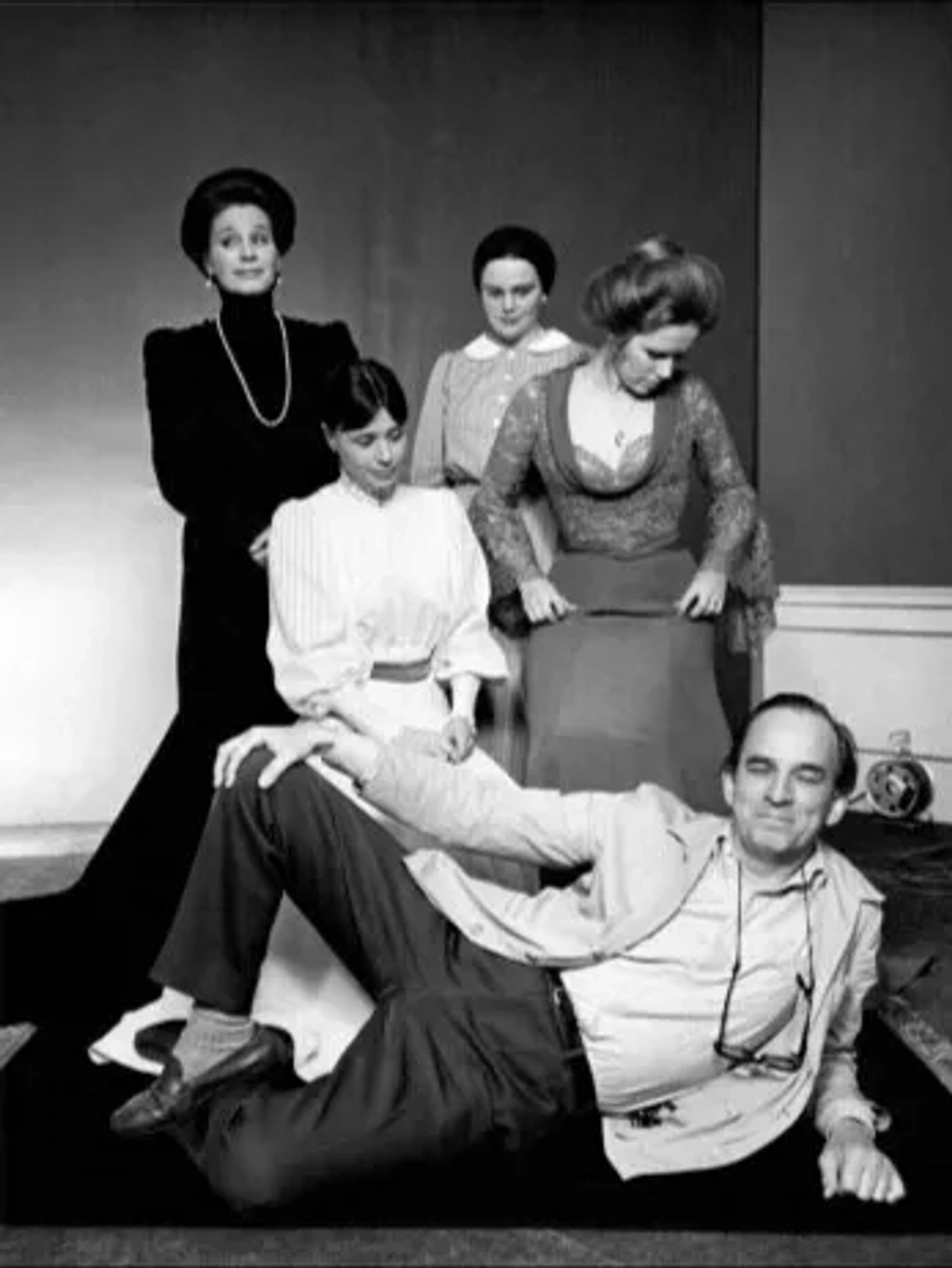 Ingmar Bergman, Harriet Andersson, Inga Gill, Ingrid Thulin, and Liv Ullmann in Cries & Whispers (1972)