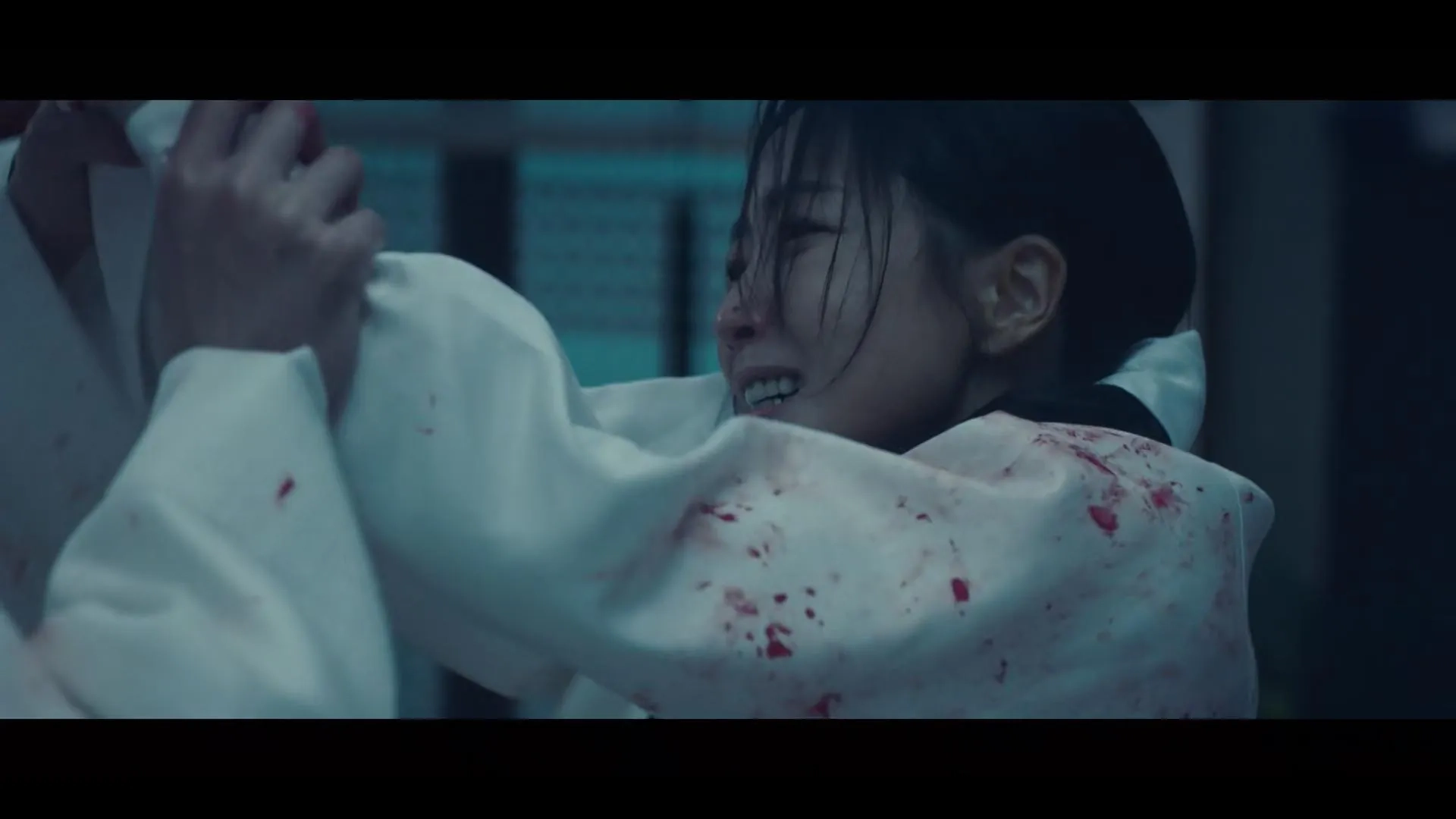 Kim Hee-seon and Lee Soo-hyuk in Tomorrow (2022)