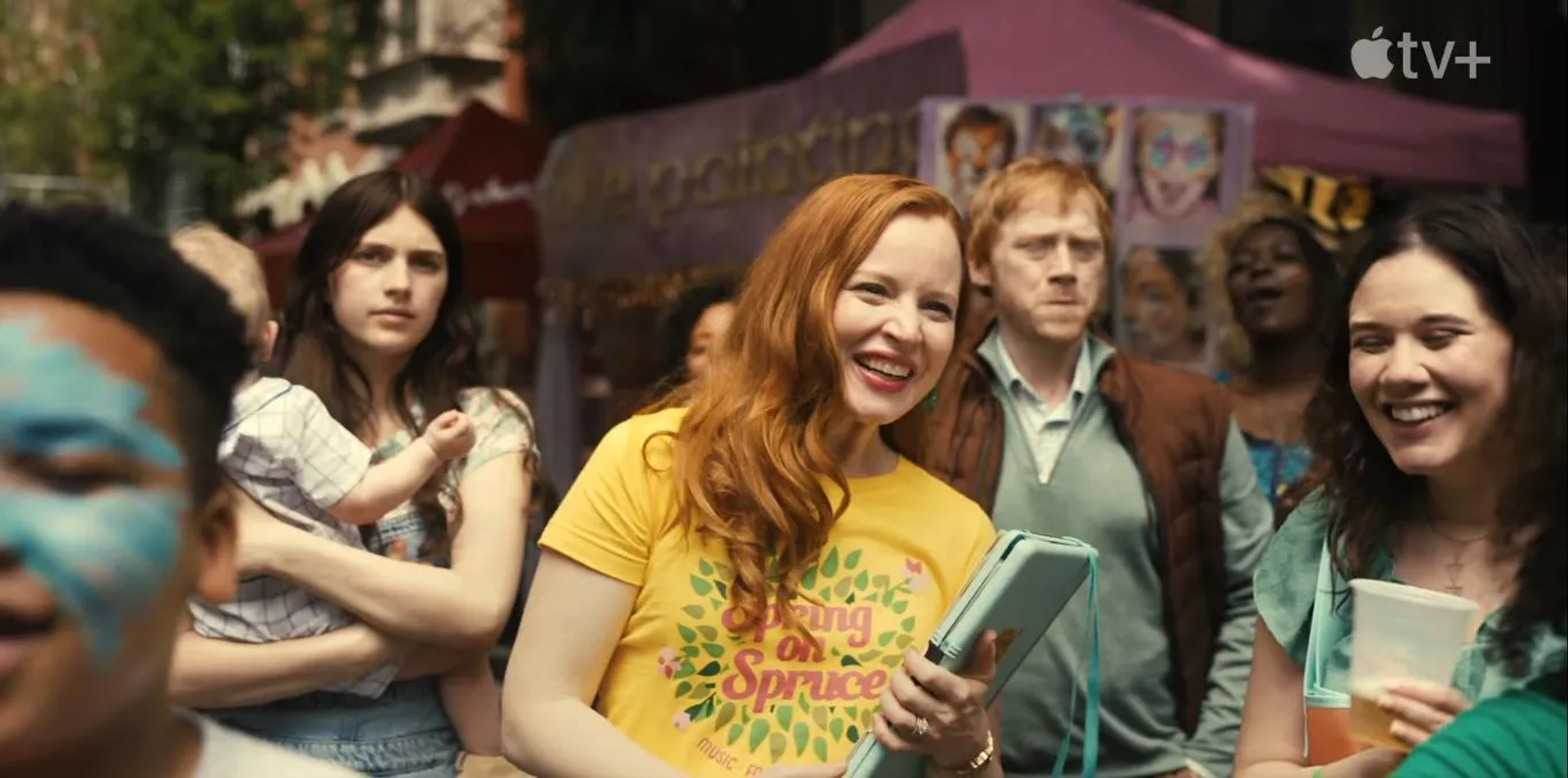 Lauren Ambrose, Rupert Grint, and Nell Tiger Free in Servant: Tiger (2022)