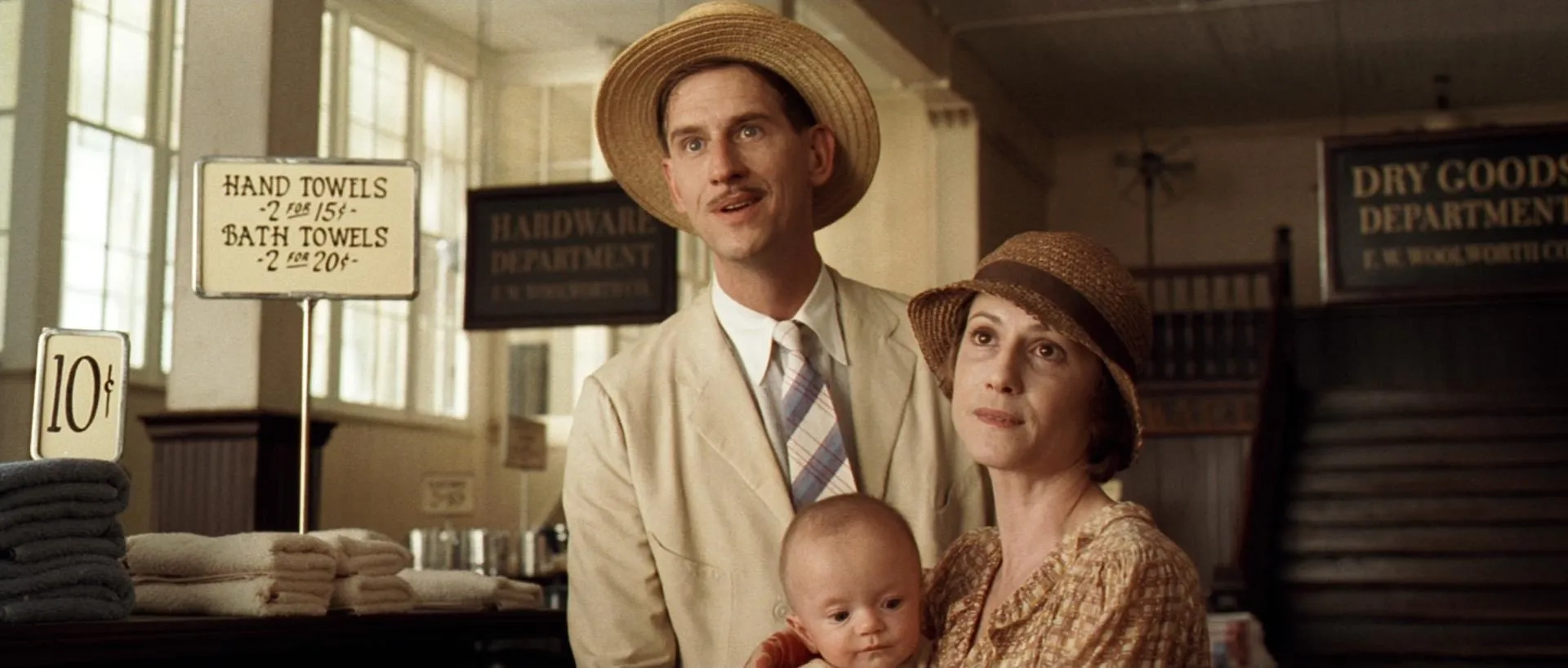 Holly Hunter and Ray McKinnon in O Brother, Where Art Thou? (2000)