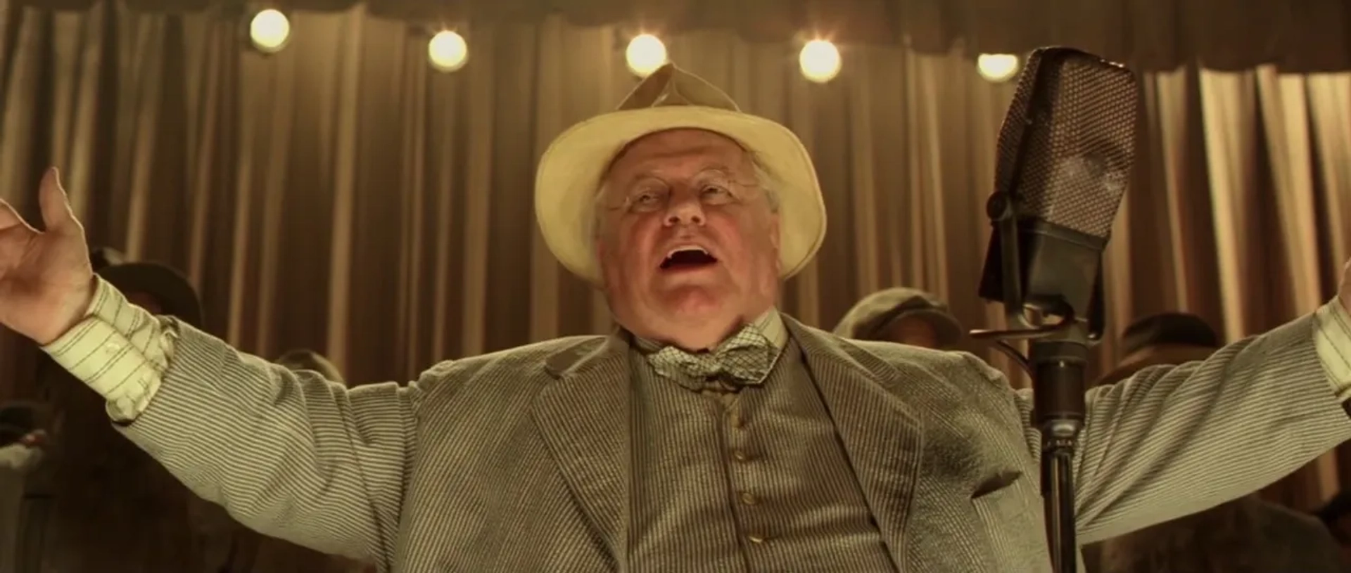 Charles Durning in O Brother, Where Art Thou? (2000)