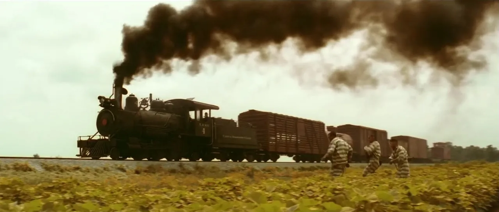 George Clooney, John Turturro, and Tim Blake Nelson in O Brother, Where Art Thou? (2000)