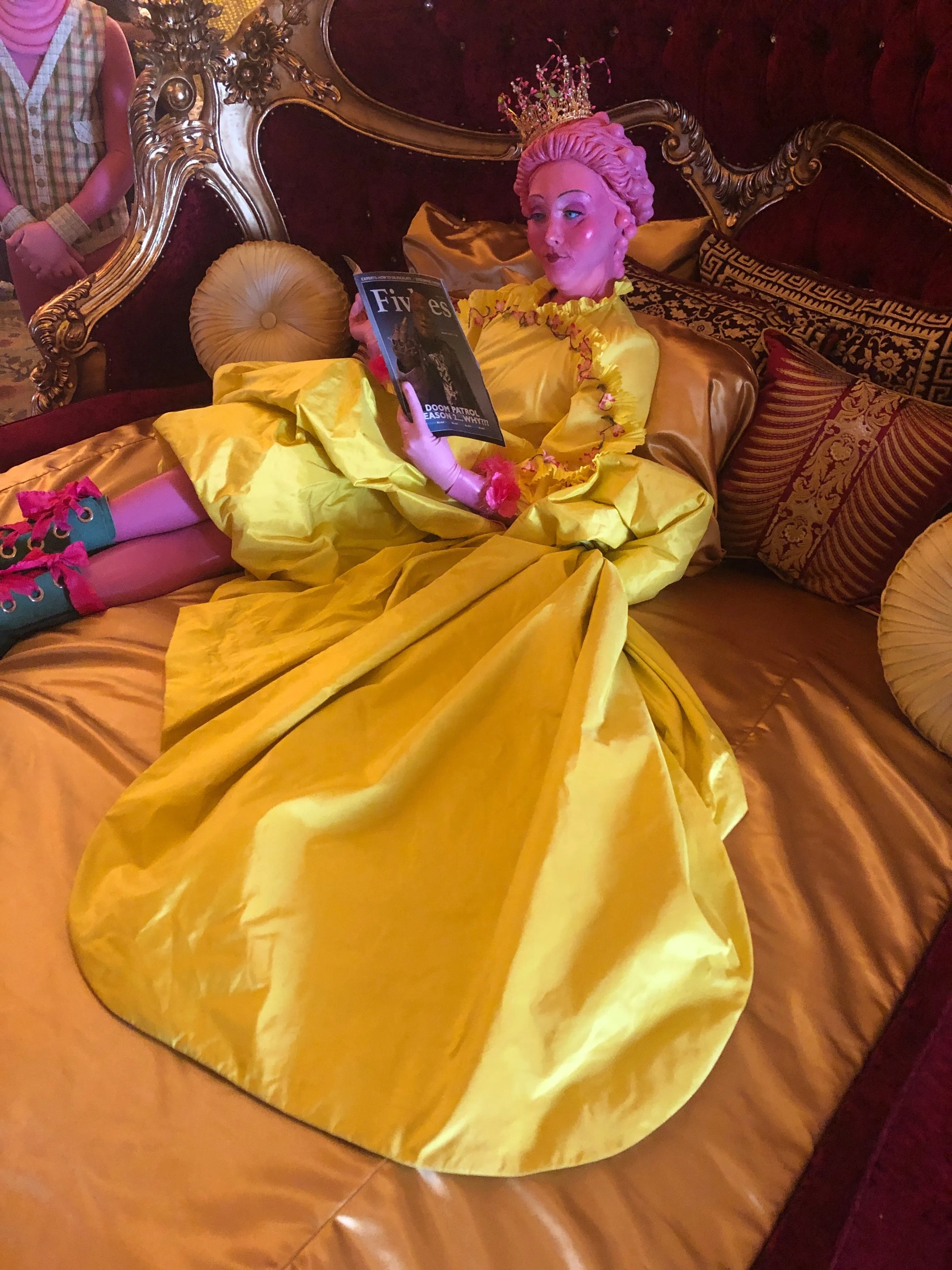 Jhemma Ziegler as Scant Queen in Doom Patrol