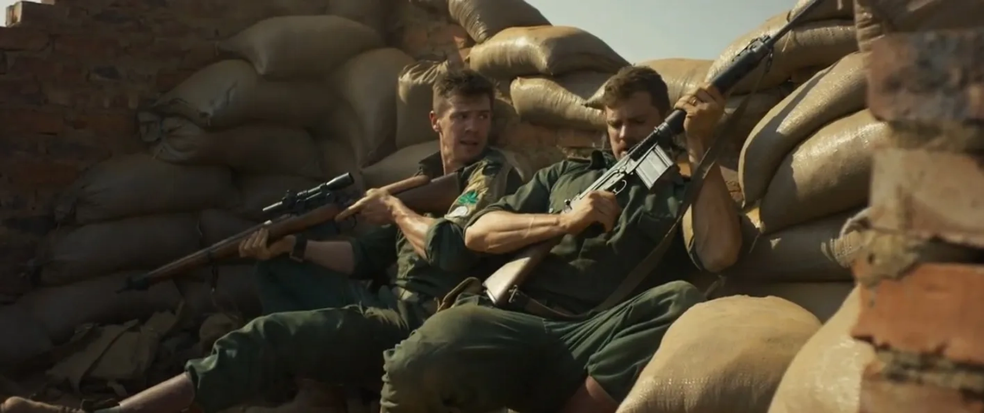 Jamie Dornan and Sam Keeley in The Siege of Jadotville (2016)