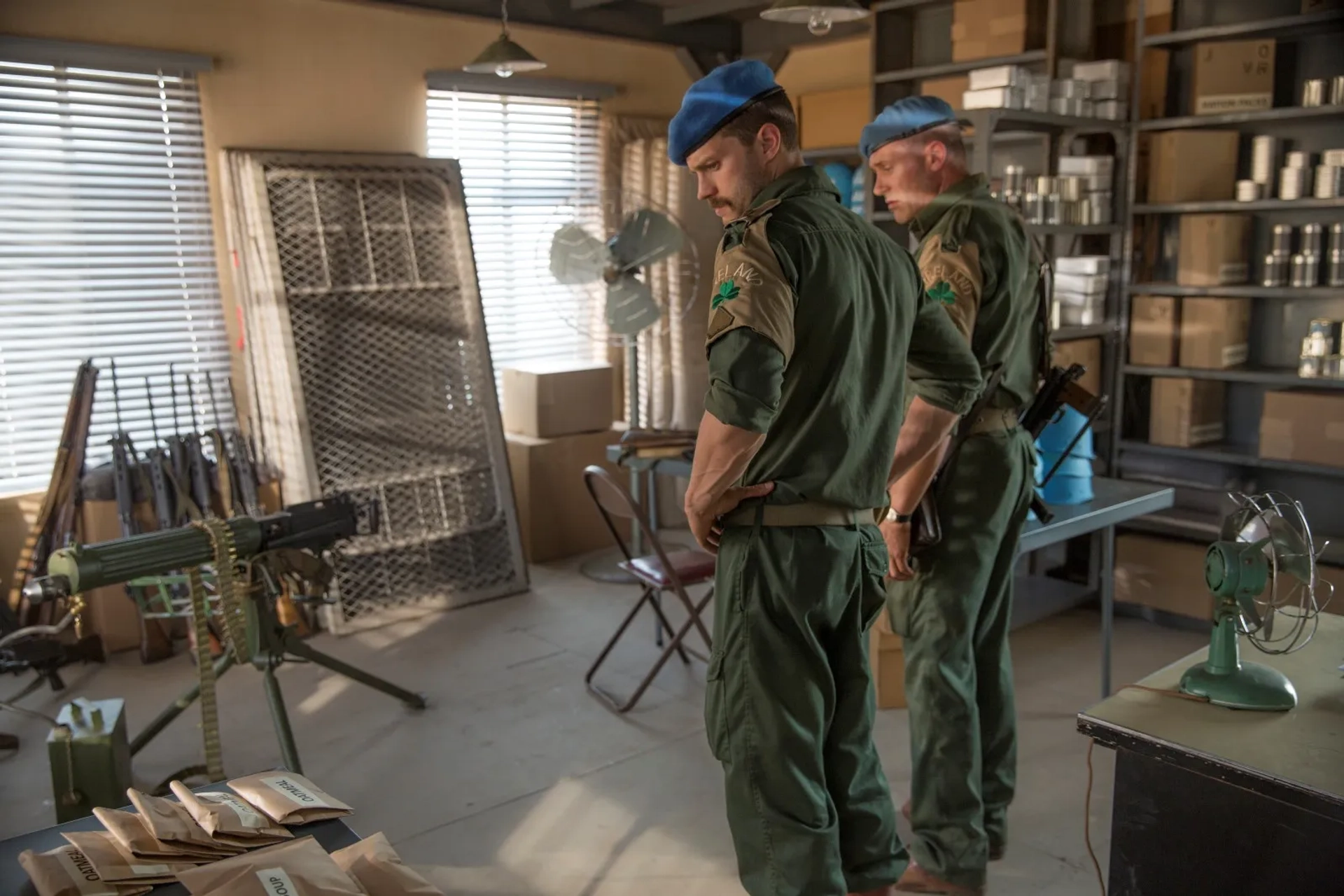 Jason O'Mara and Jamie Dornan in The Siege of Jadotville (2016)