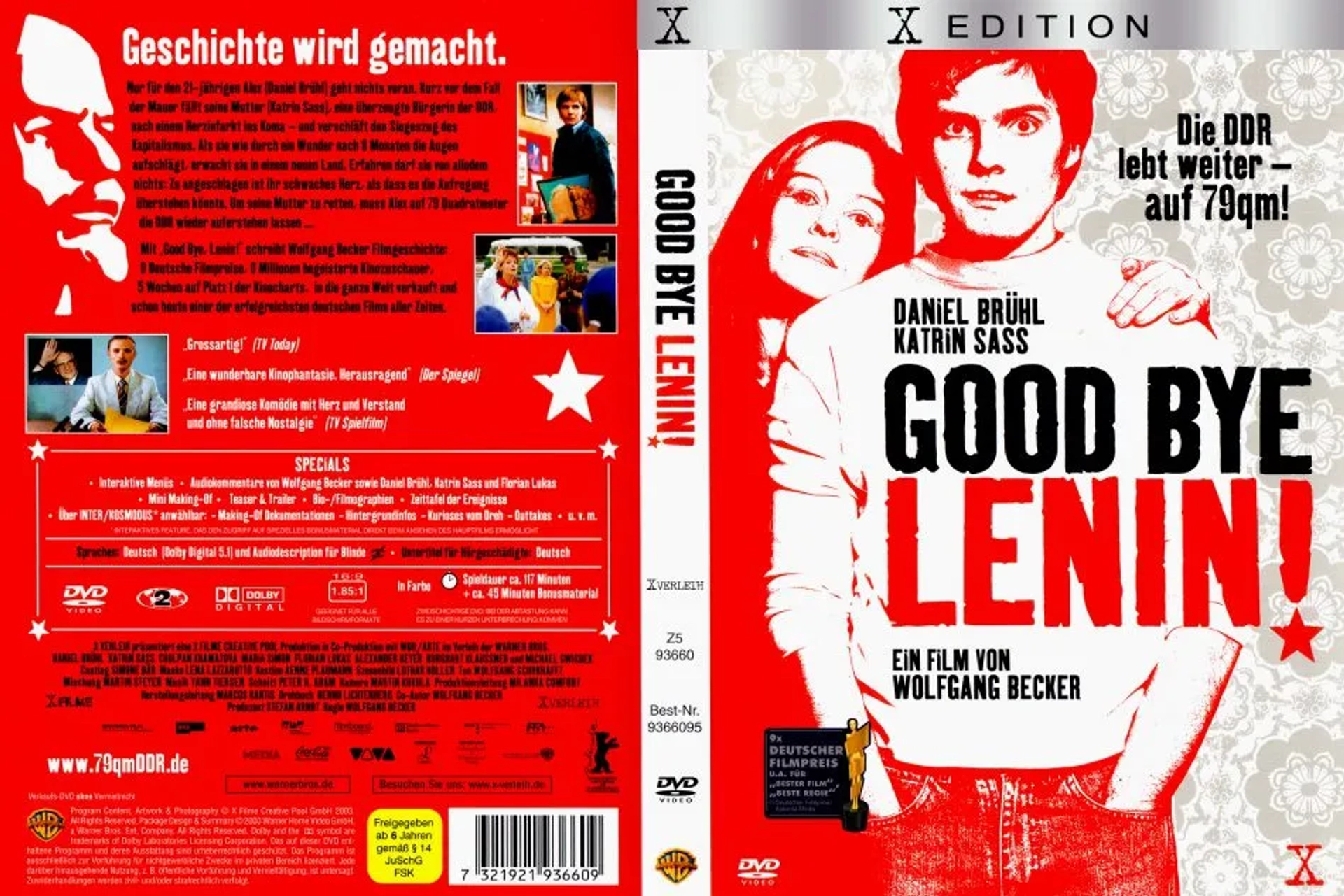 Daniel Brühl and Katrin Sass in Good Bye Lenin! (2003)