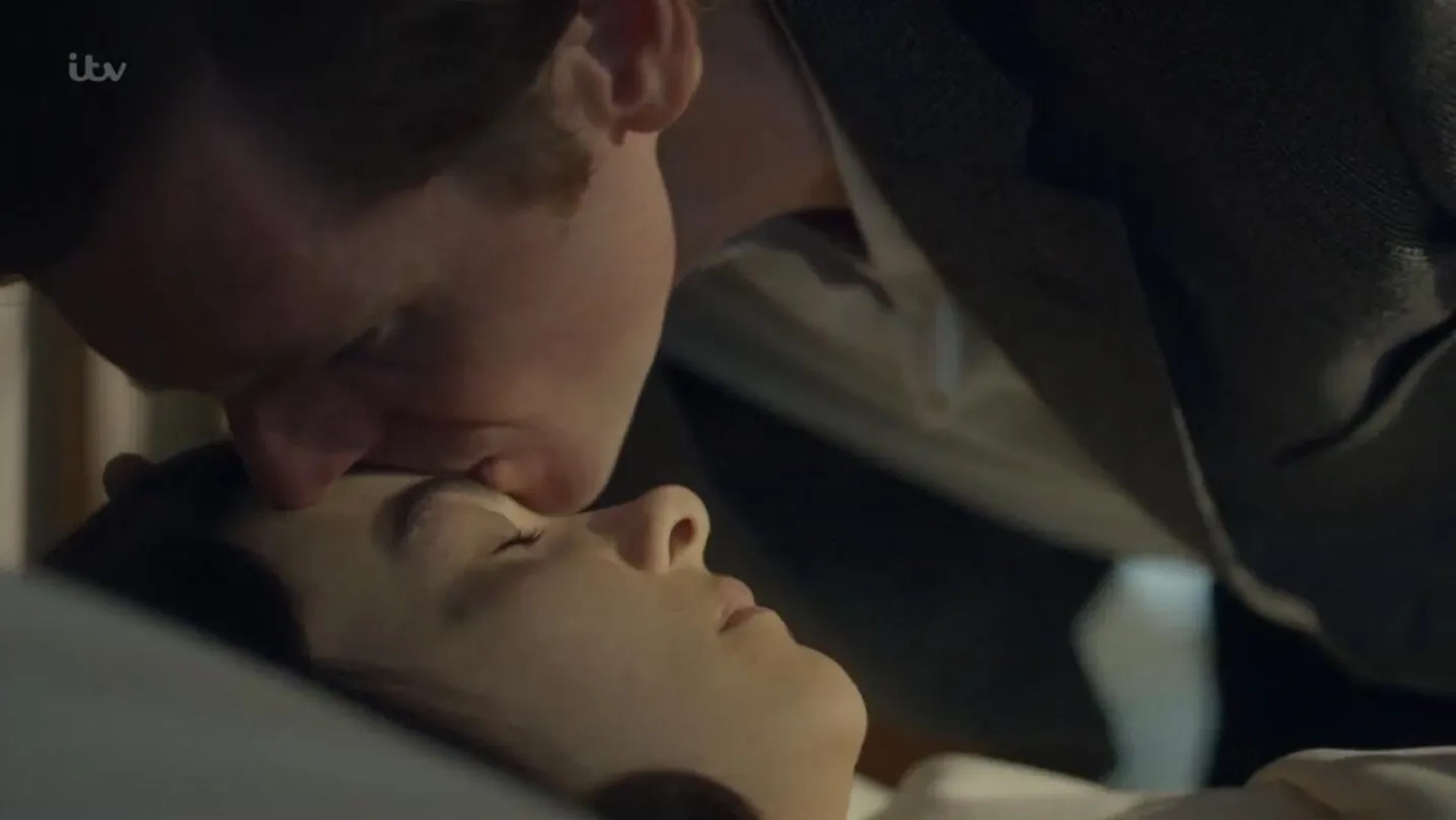 Shaun Evans and Sara Vickers in Endeavour (2012)