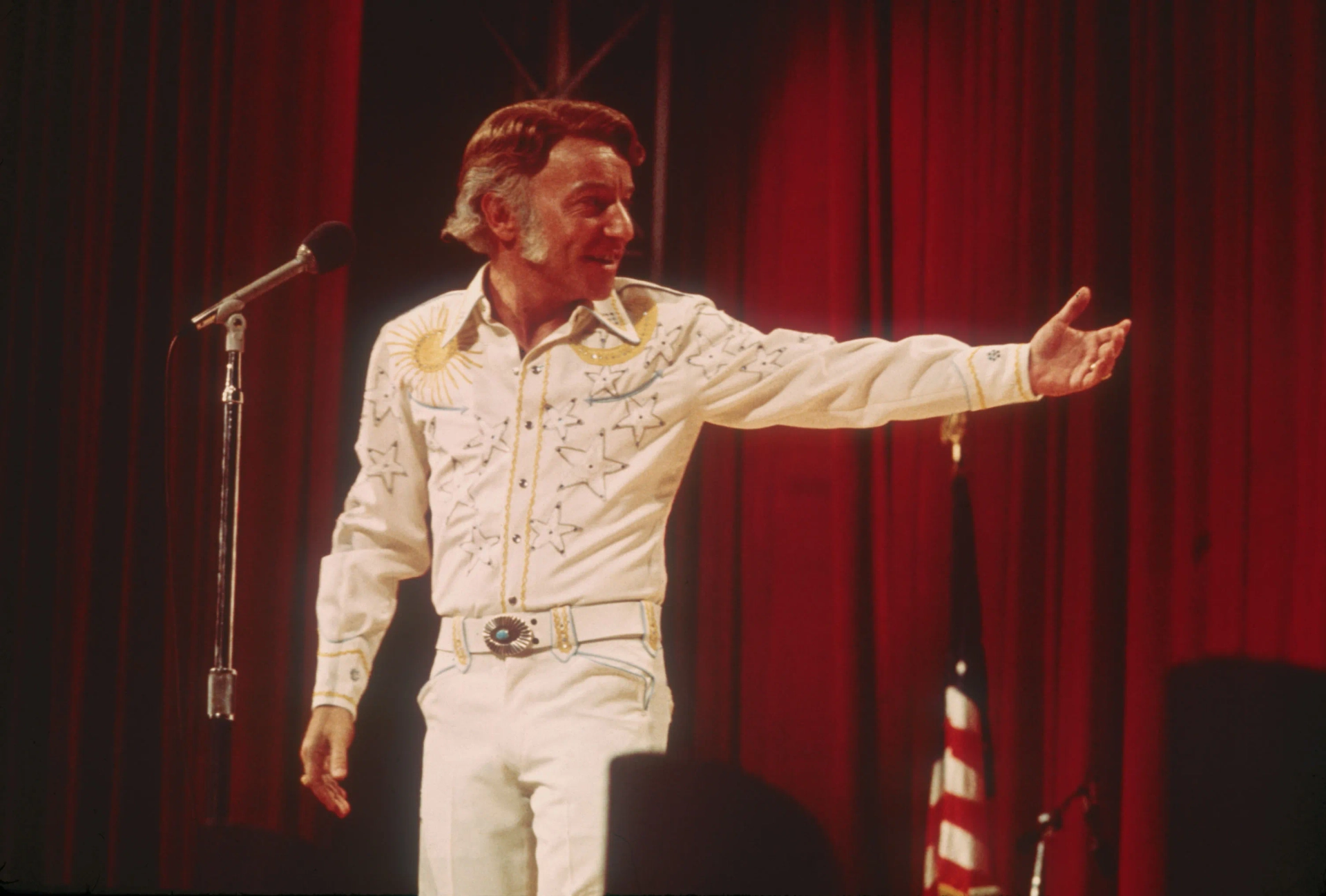 Henry Gibson in Nashville (1975)