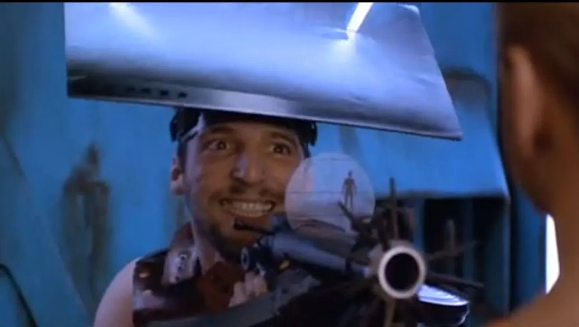 Mathieu Kassovitz in The Fifth Element (1997)