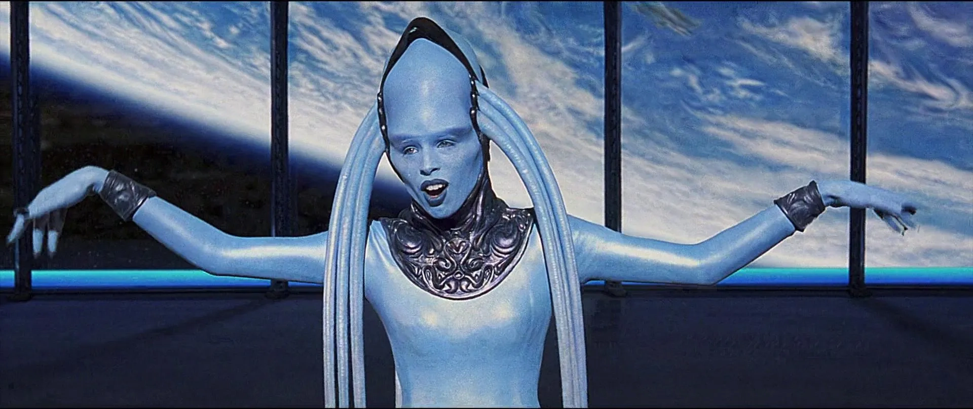 Maïwenn in The Fifth Element (1997)