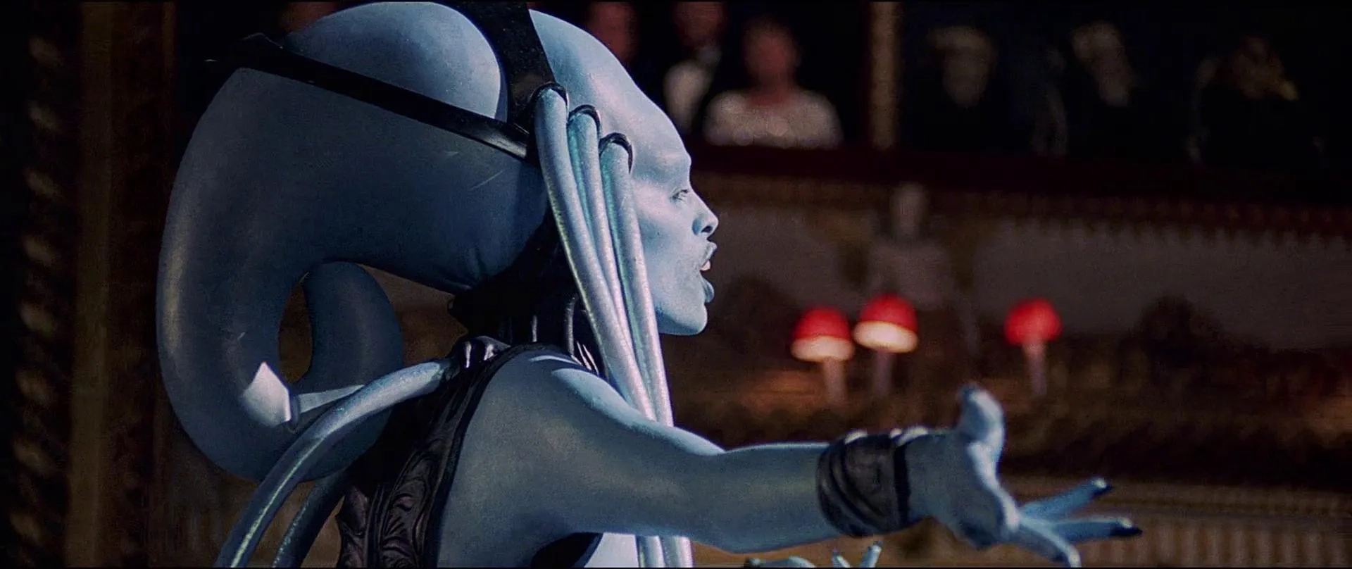 Maïwenn in The Fifth Element (1997)