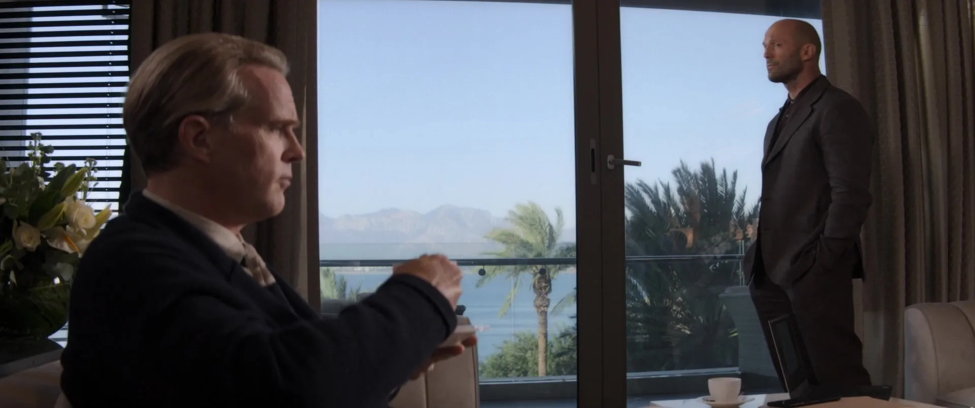 Cary Elwes and Jason Statham in Operation Fortune: Ruse de Guerre (2023)