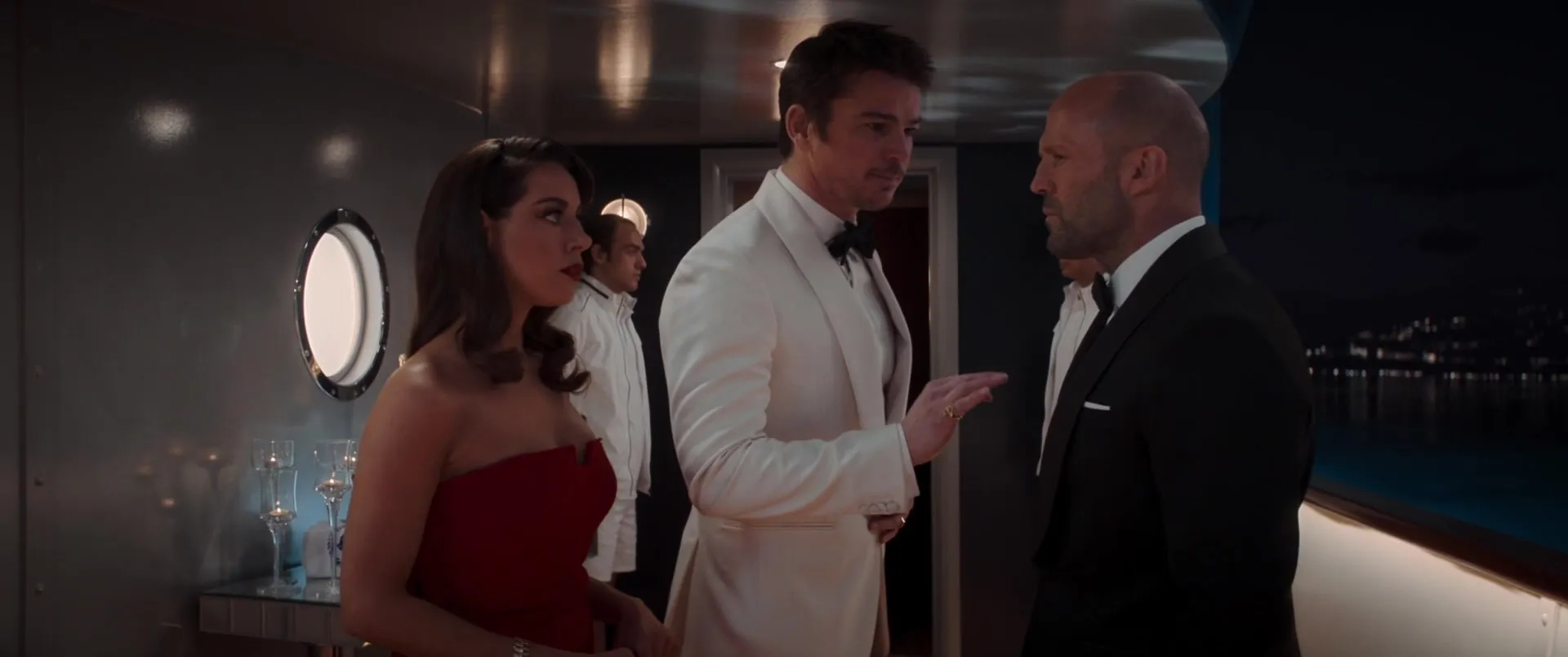 Josh Hartnett, Jason Statham, and Aubrey Plaza in Operation Fortune: Ruse de Guerre (2023)