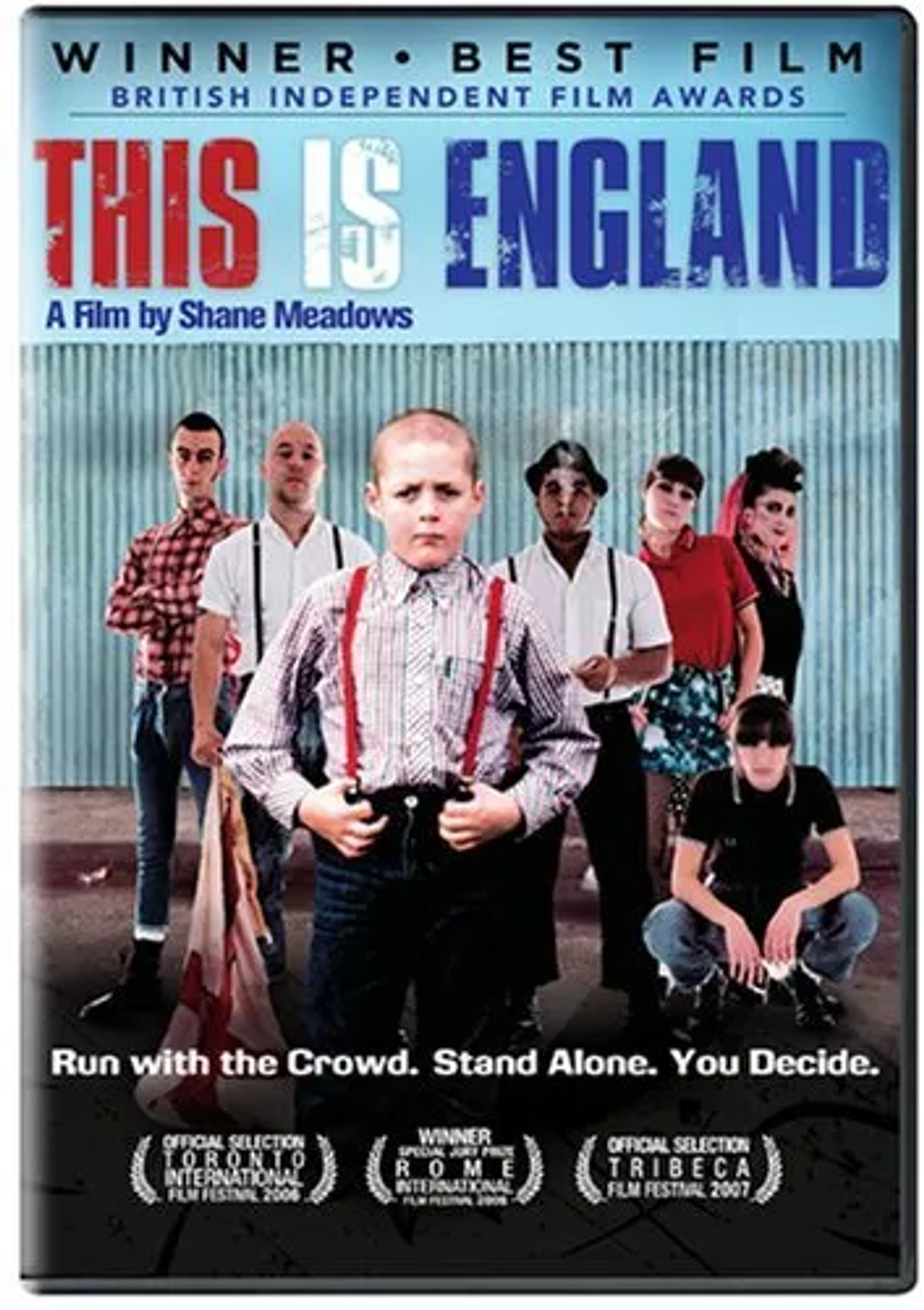 Stephen Graham, Vicky McClure, Andrew Shim, Thomas Turgoose, and Rosamund Hanson in This Is England (2006)