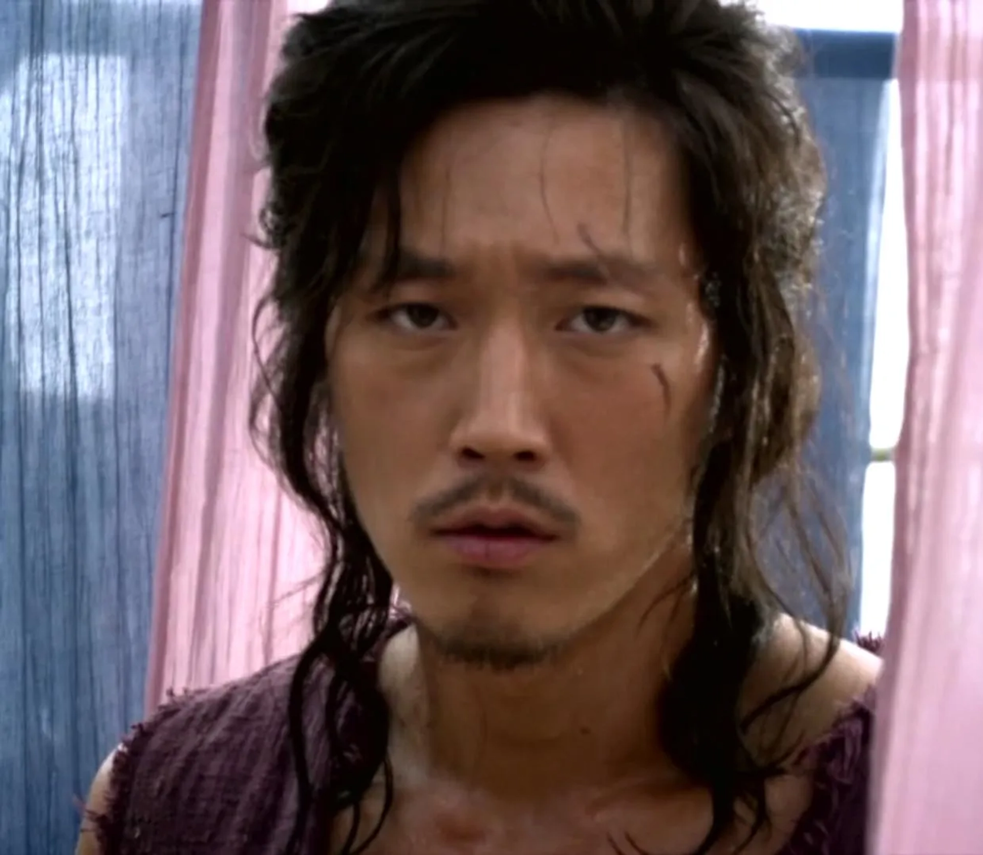 Jang Hyuk in The Slave Hunters (2010)