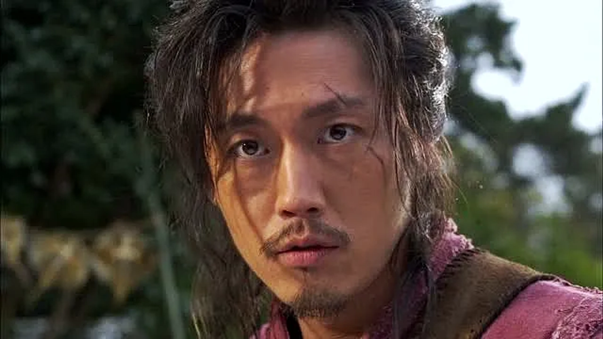 Jang Hyuk in The Slave Hunters (2010)