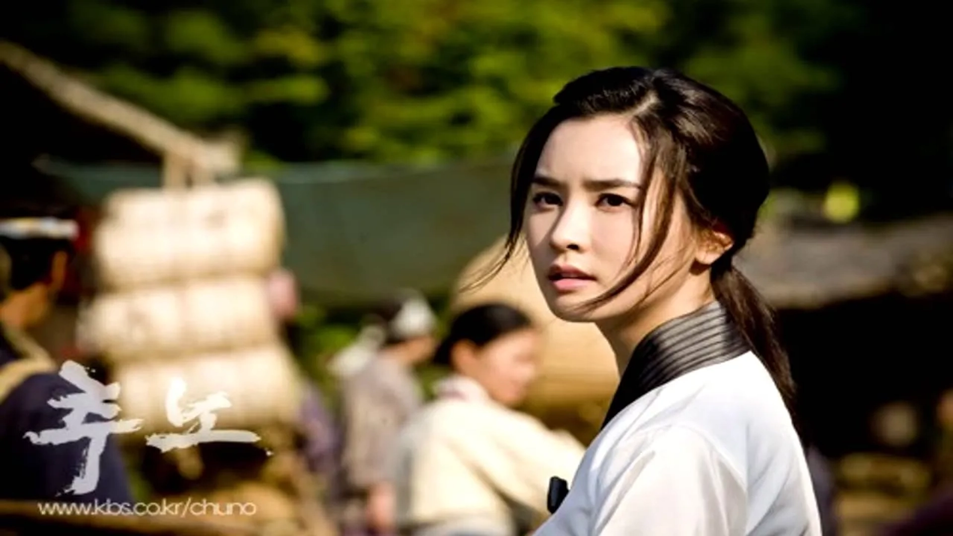 Lee Da-hae in The Slave Hunters (2010)