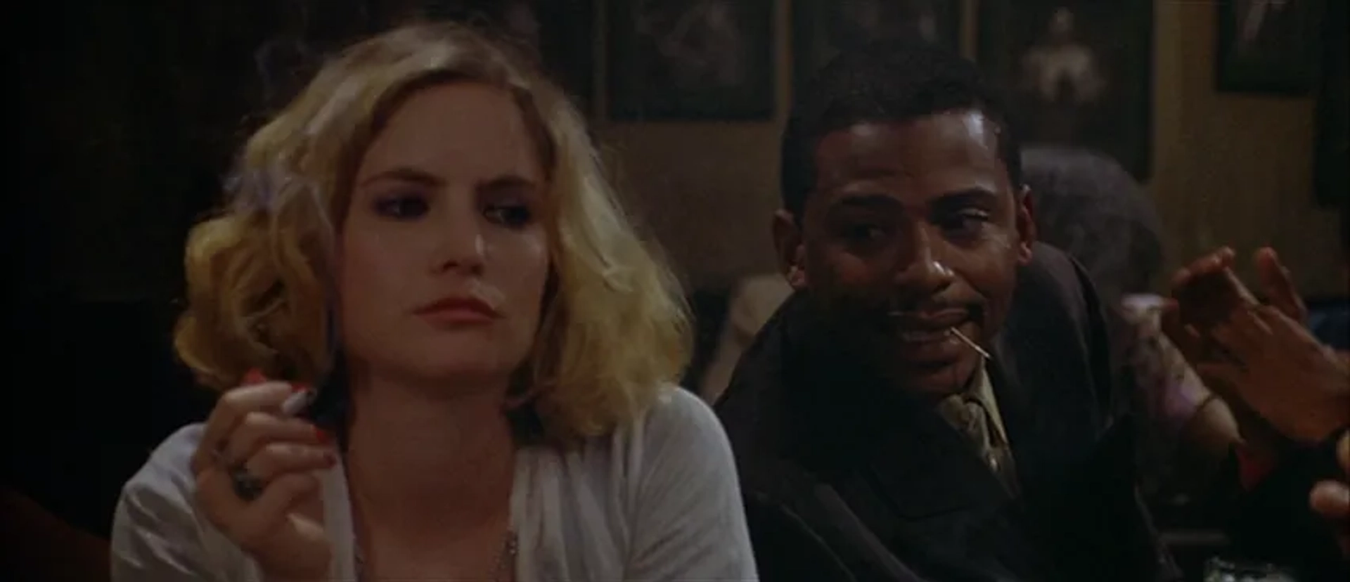 Jennifer Jason Leigh and Michael Beach in Short Cuts (1993)