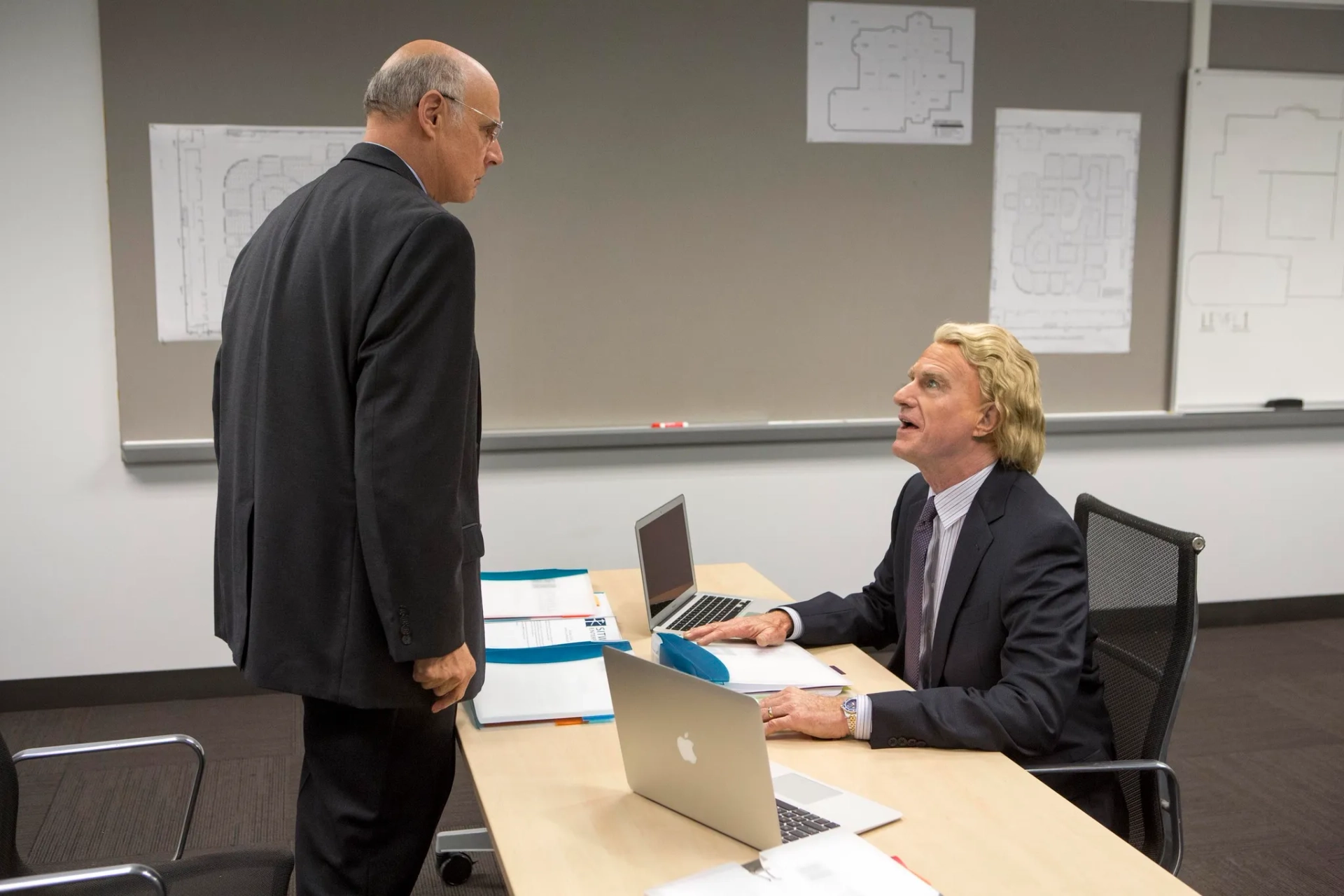 Ed Begley Jr. and Jeffrey Tambor in Arrested Development (2003)