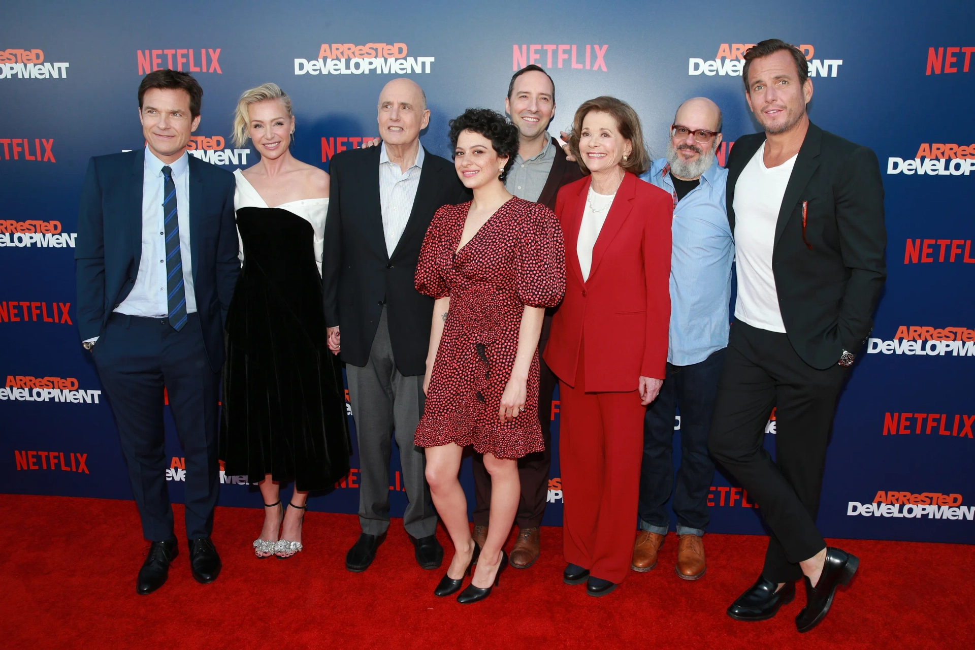 Jason Bateman, Jeffrey Tambor, Will Arnett, Portia de Rossi, David Cross, Tony Hale, Alia Shawkat, and Jessica Walter at an event for Arrested Development (2003)