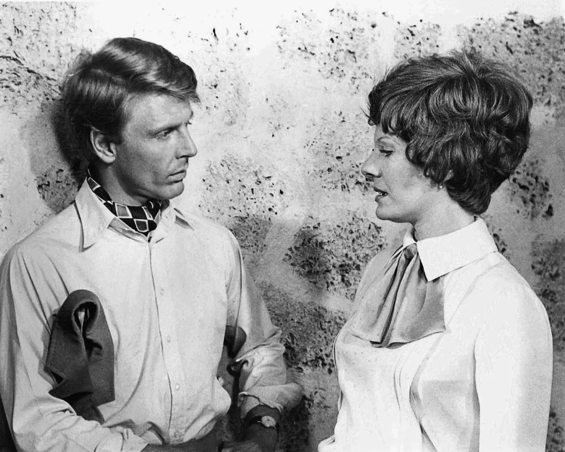 Edward Fox and Delphine Seyrig in The Day of the Jackal (1973)