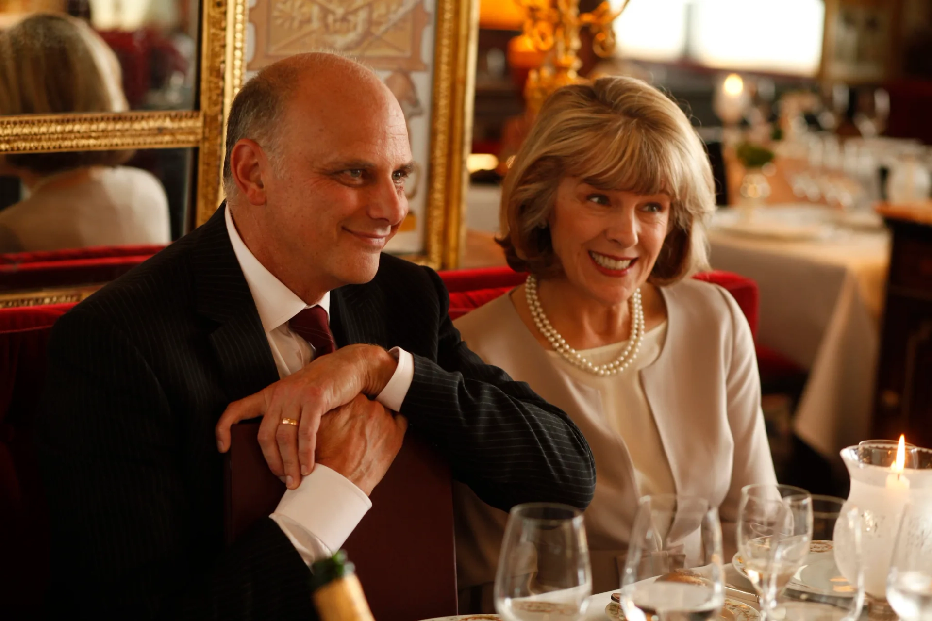 Kurt Fuller and Mimi Kennedy in Midnight in Paris (2011)