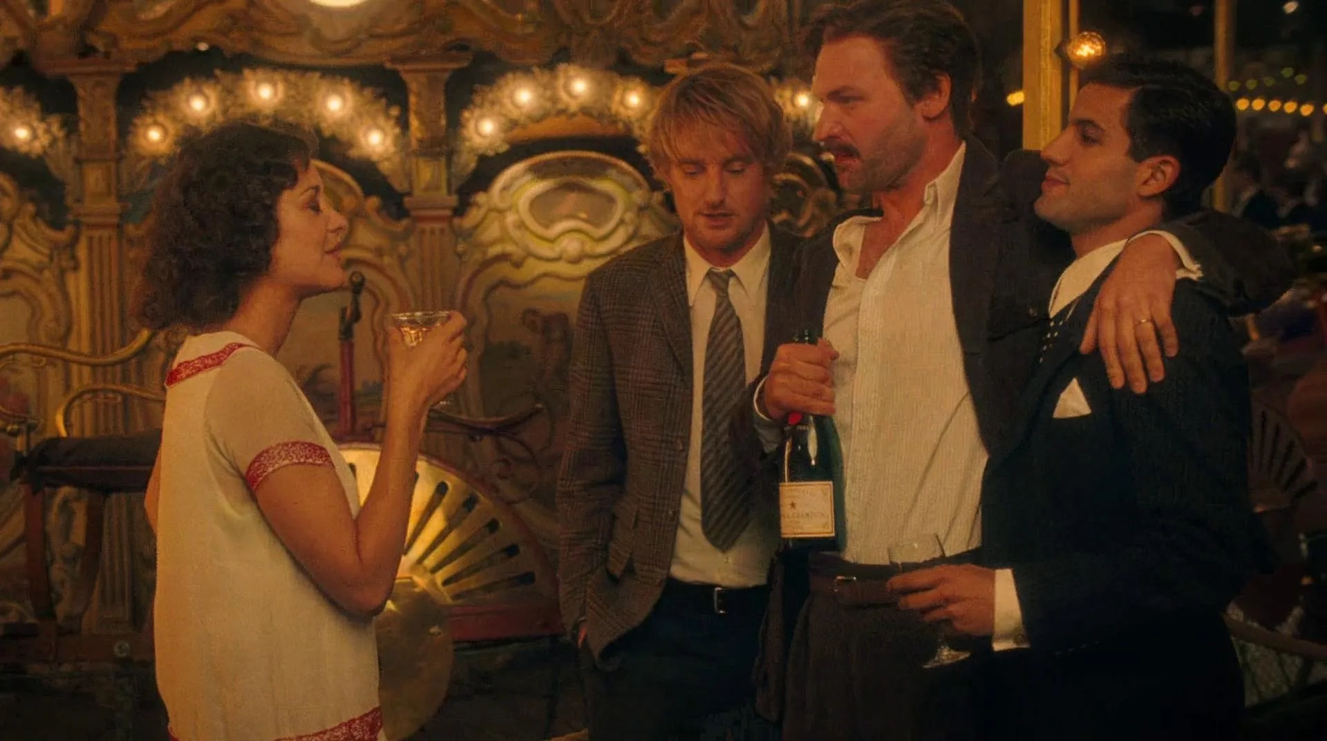 Owen Wilson, Marion Cotillard, Corey Stoll, and Daniel Lundh in Midnight in Paris (2011)