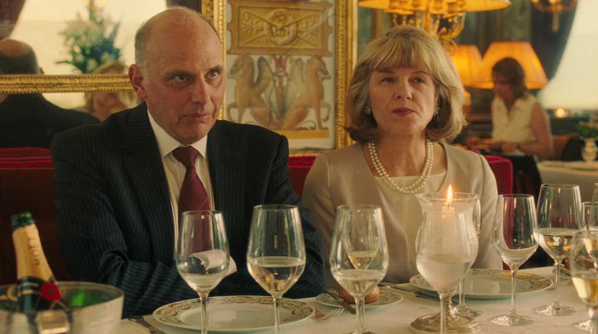 Kurt Fuller and Mimi Kennedy in Midnight in Paris (2011)