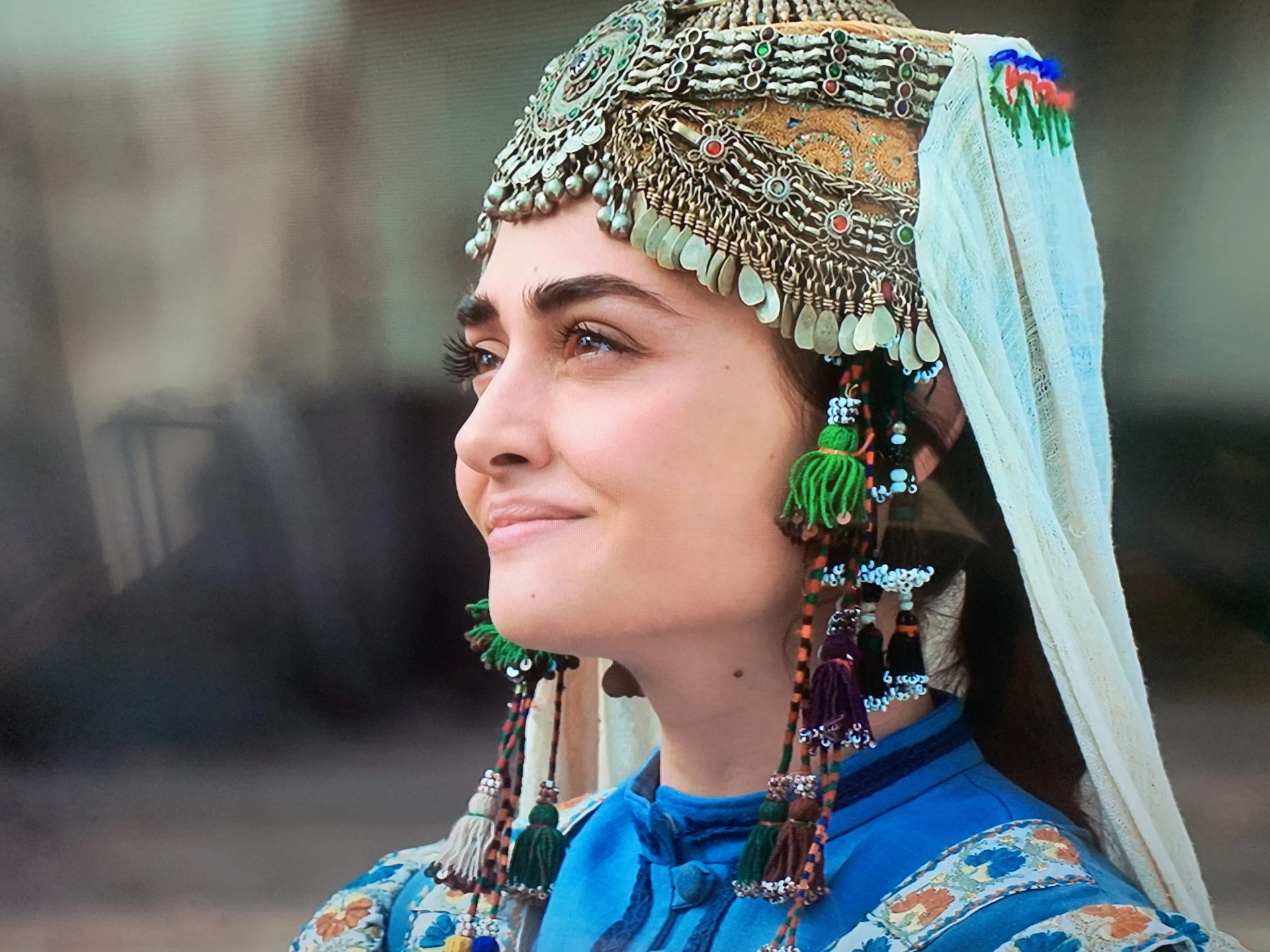 Esra Bilgiç in Dirilis: Ertugrul (2014)