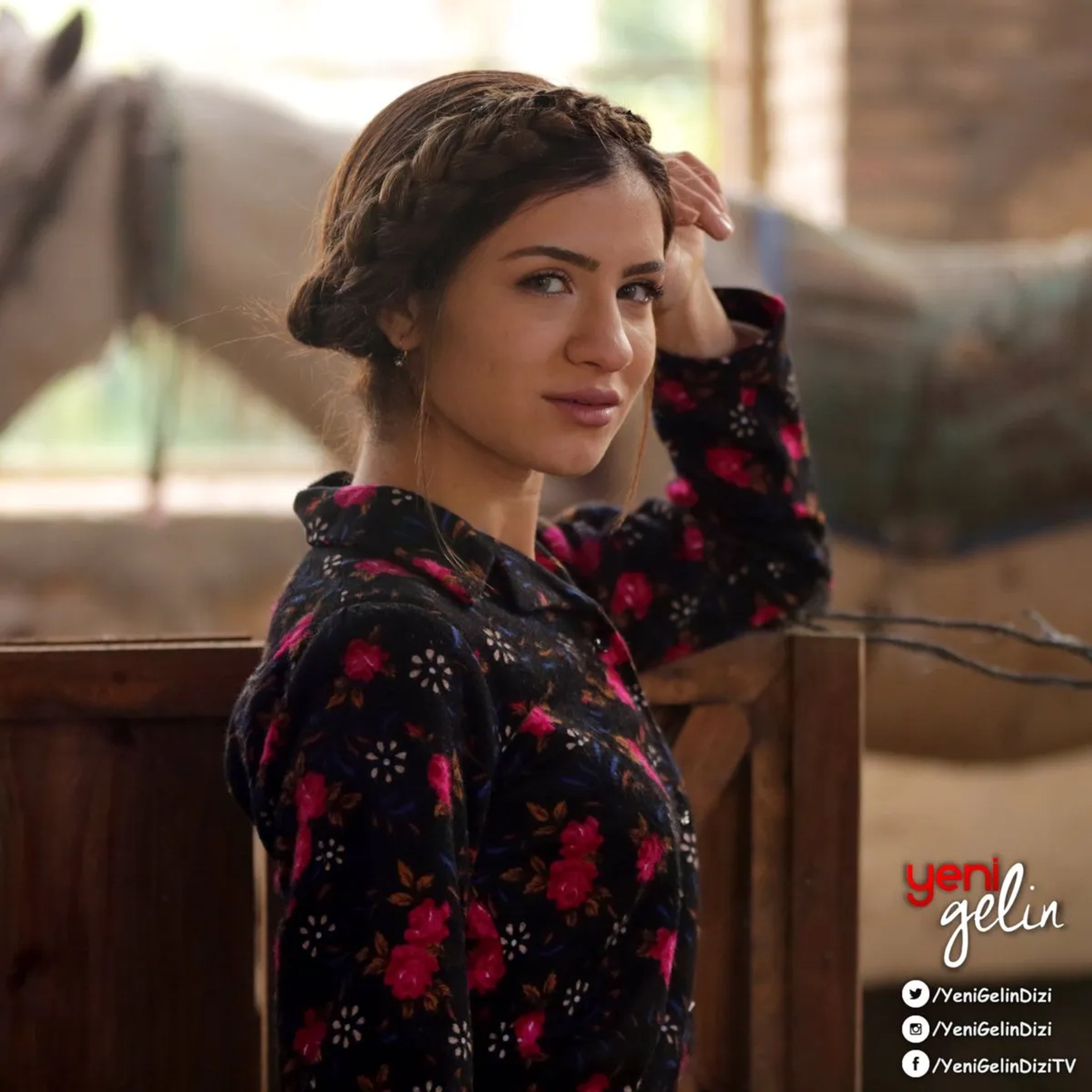 Feride Hilal Akin in Yeni Gelin (2017)