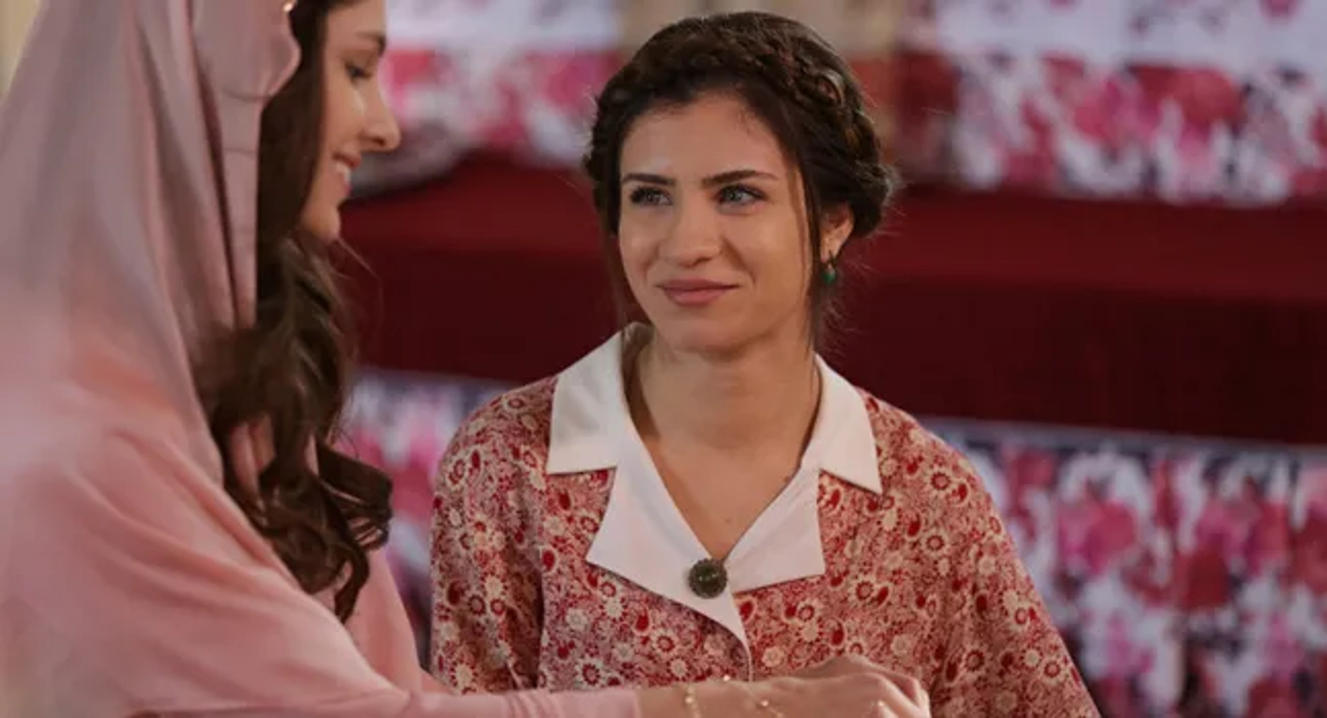 Feride Hilal Akin in Yeni Gelin (2017)