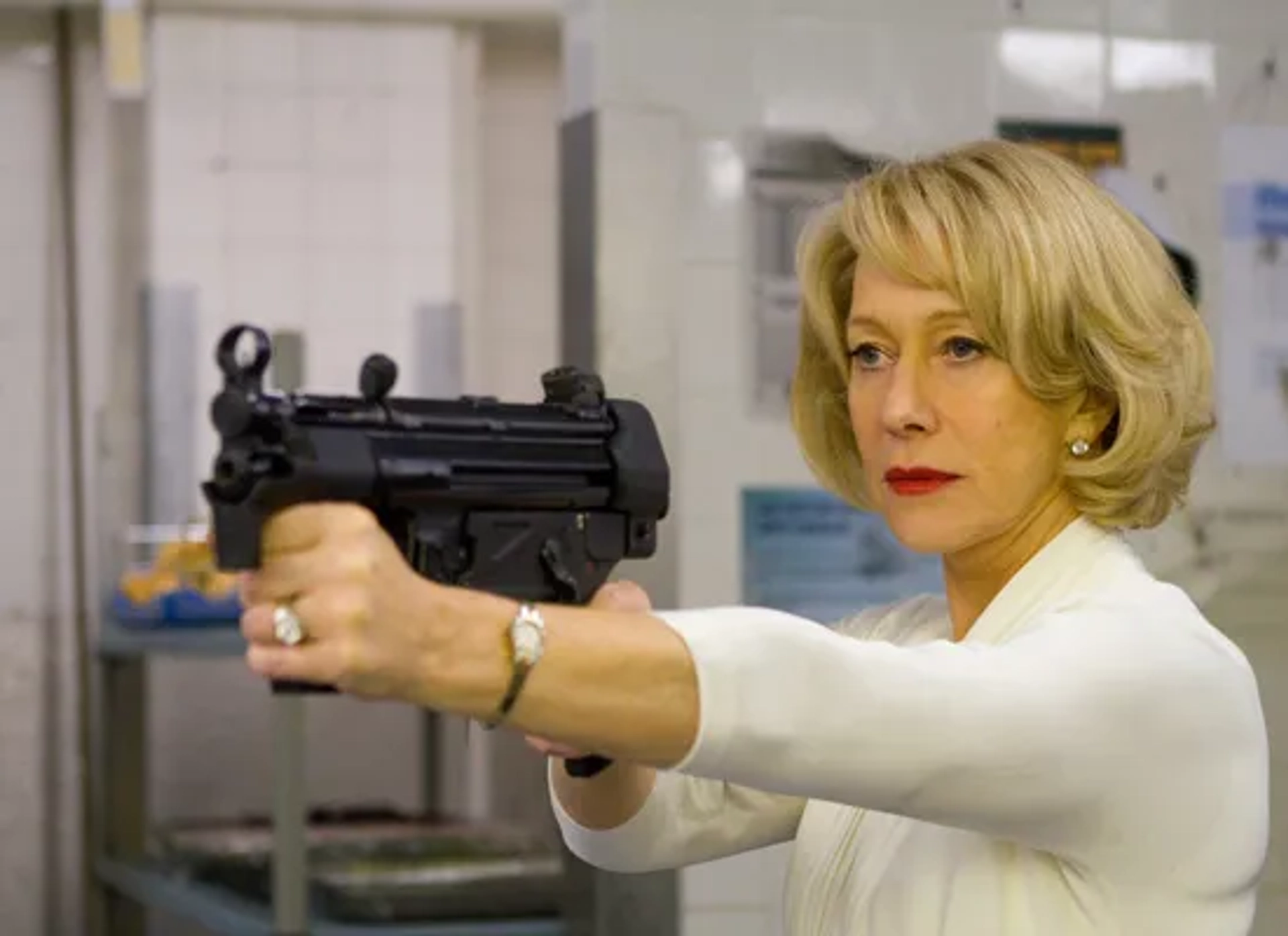 Helen Mirren in RED (2010)