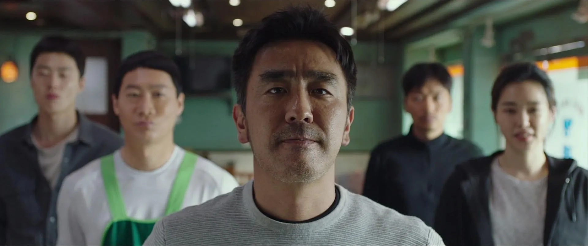 Seung-ryong Ryu, Lee Hanee, Jin Seon-kyu, Dong-hwi Lee, and Myoung Gong in Extreme Job (2019)