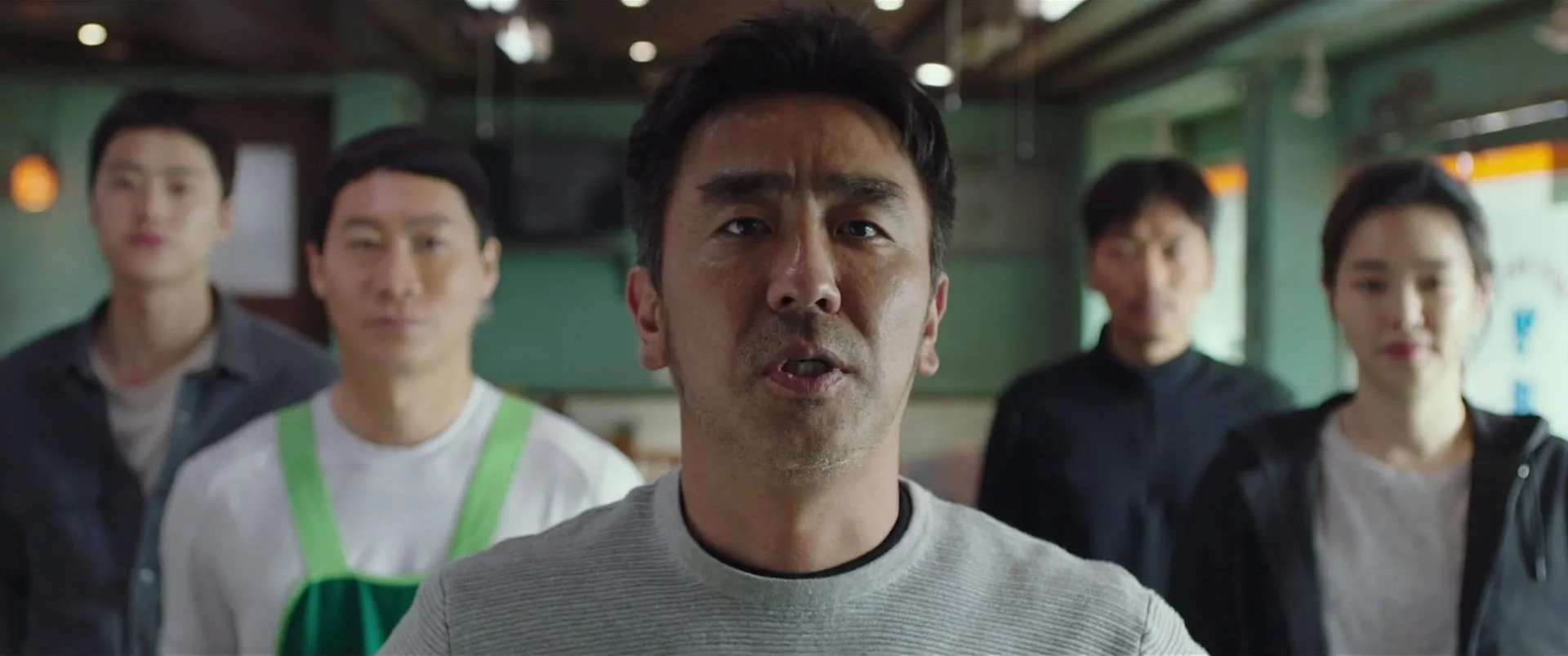 Seung-ryong Ryu, Lee Hanee, Jin Seon-kyu, Dong-hwi Lee, and Myoung Gong in Extreme Job (2019)