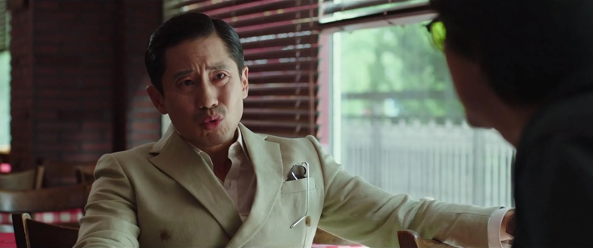 Shin Ha-kyun in Extreme Job (2019)