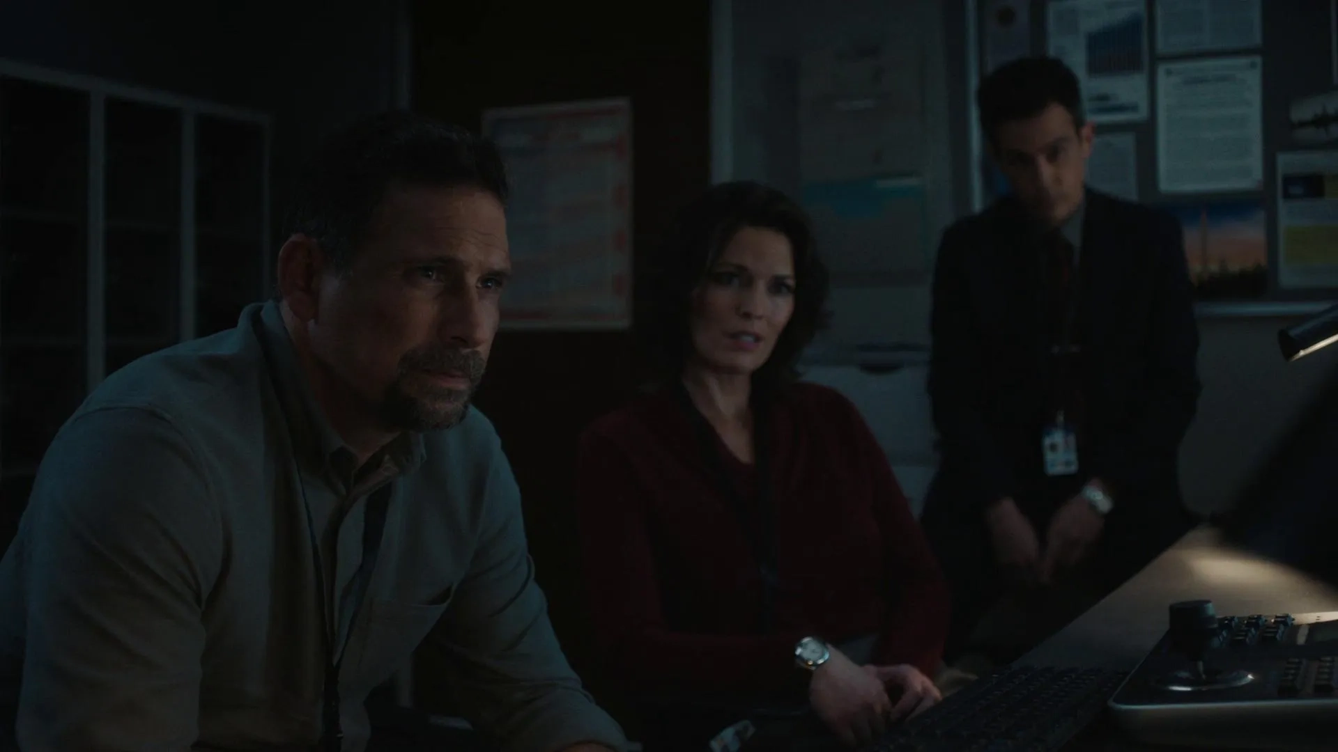 Jeremy Sisto, Alana De La Garza, and John Boyd in FBI: Know Thyself (2021)