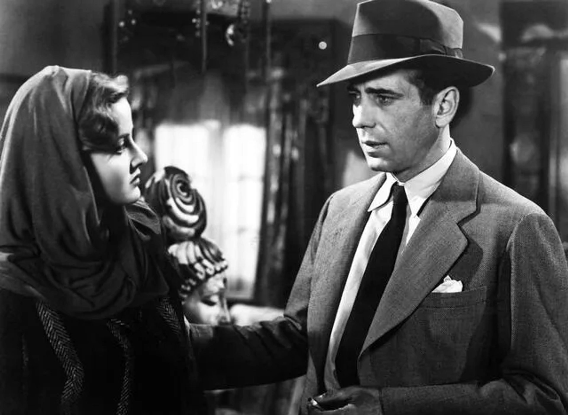 Humphrey Bogart and Martha Vickers in The Big Sleep (1946)