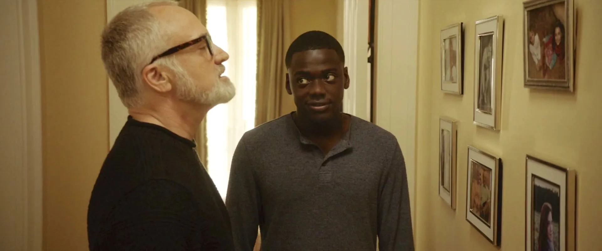 Bradley Whitford and Daniel Kaluuya in Get Out (2017)