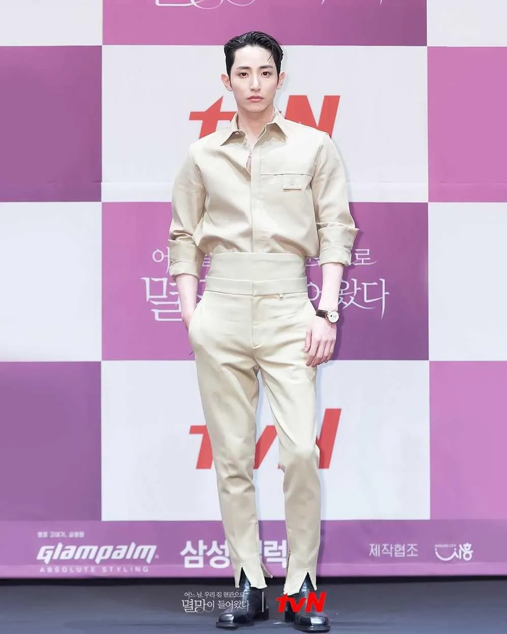 Lee Soo-hyuk at an event for Doom at Your Service (2021)