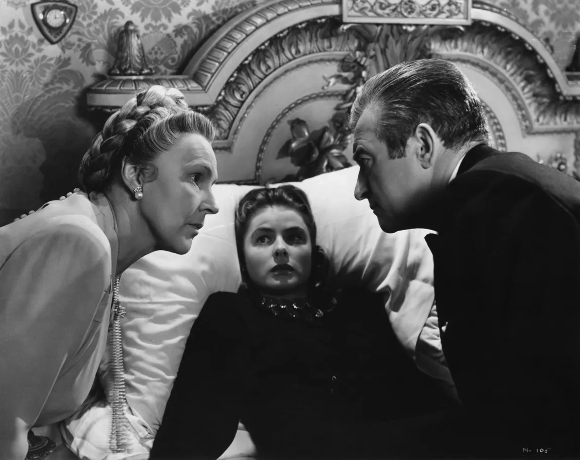 Ingrid Bergman, Claude Rains, and Leopoldine Konstantin in Notorious (1946)